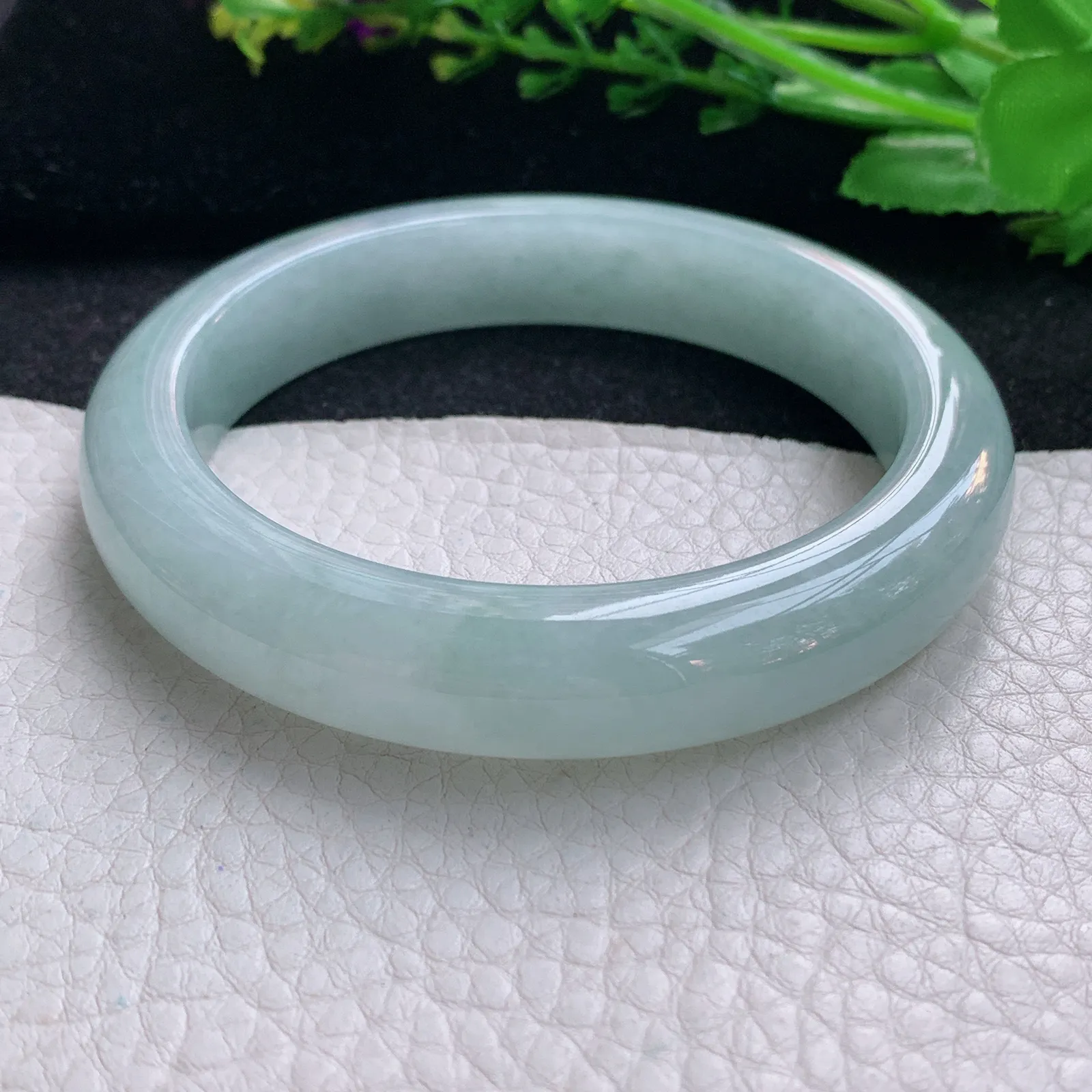 nr大圈口59.8*12.3*9.2平安镯 天然缅甸翡翠冰润淡雅宽边玉手镯 珠宝玉手环