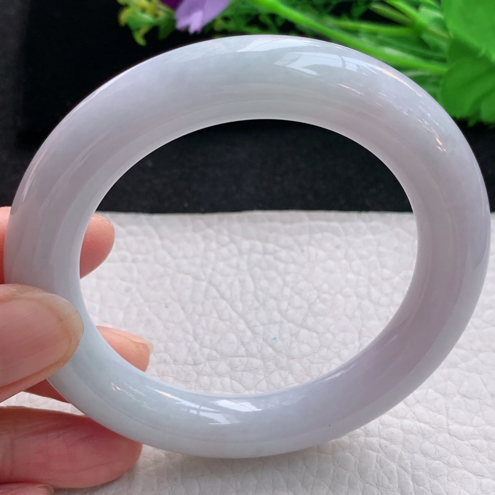 z自然光57*11.8胖圆镯 天然缅甸翡翠淡雅圆条玉手镯 珠宝玉手环