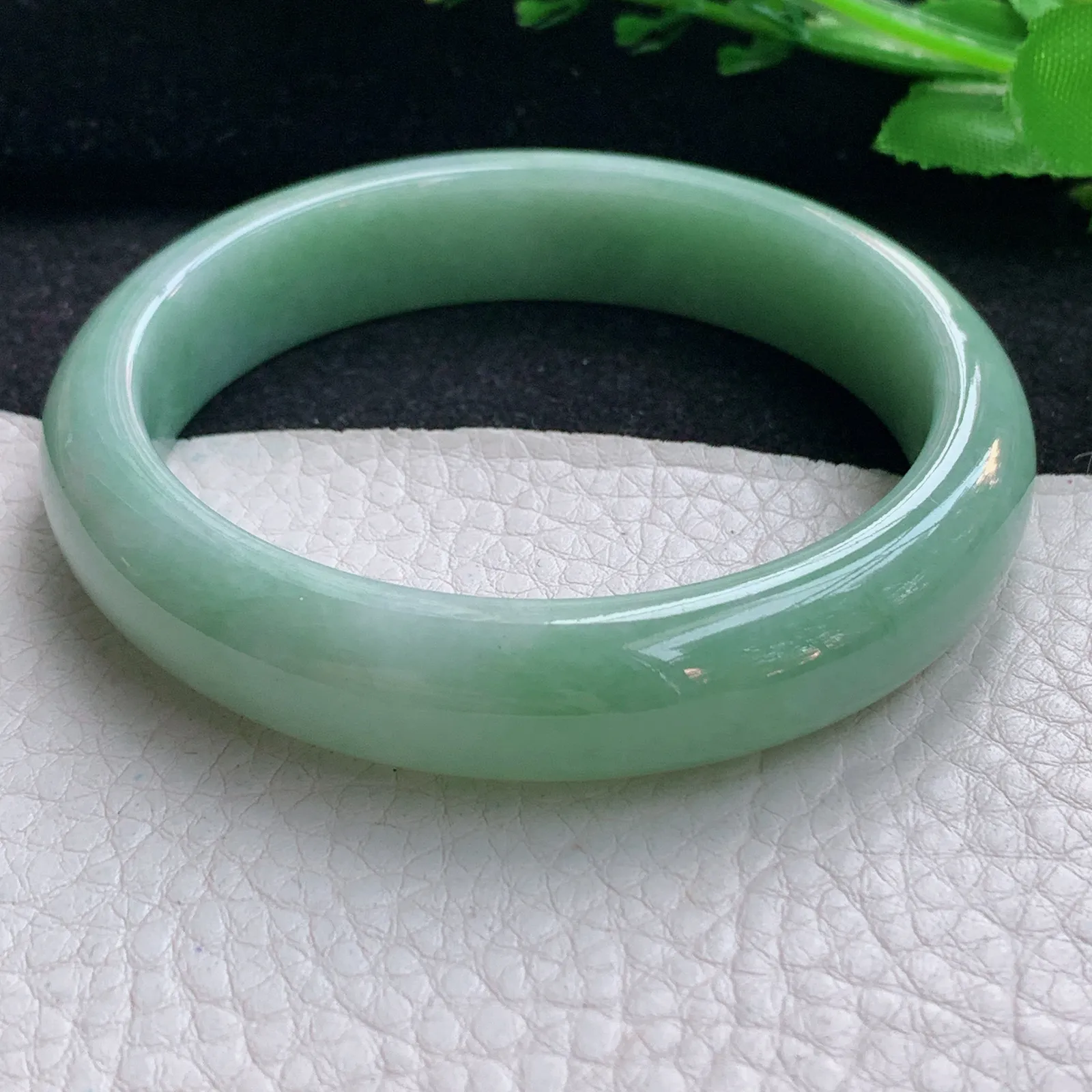 xx自然光59*13.3*8.2平安镯 翡翠a货玉手镯水润湖水绿宽边玉手环