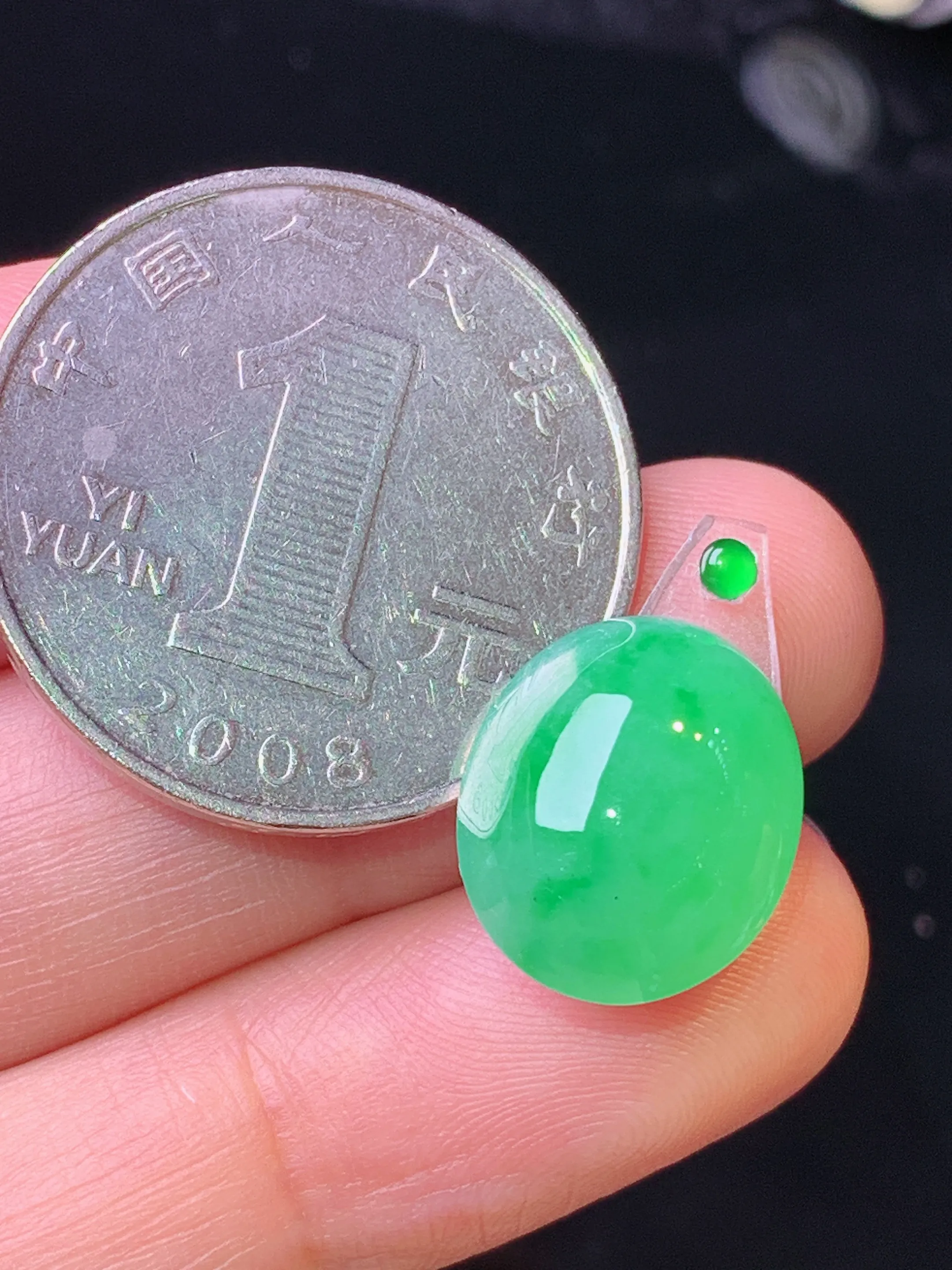 镶嵌款 满绿蛋面吊坠 玉质细腻 水润亮眼 色泽艳丽 整体尺寸14.6*12*7