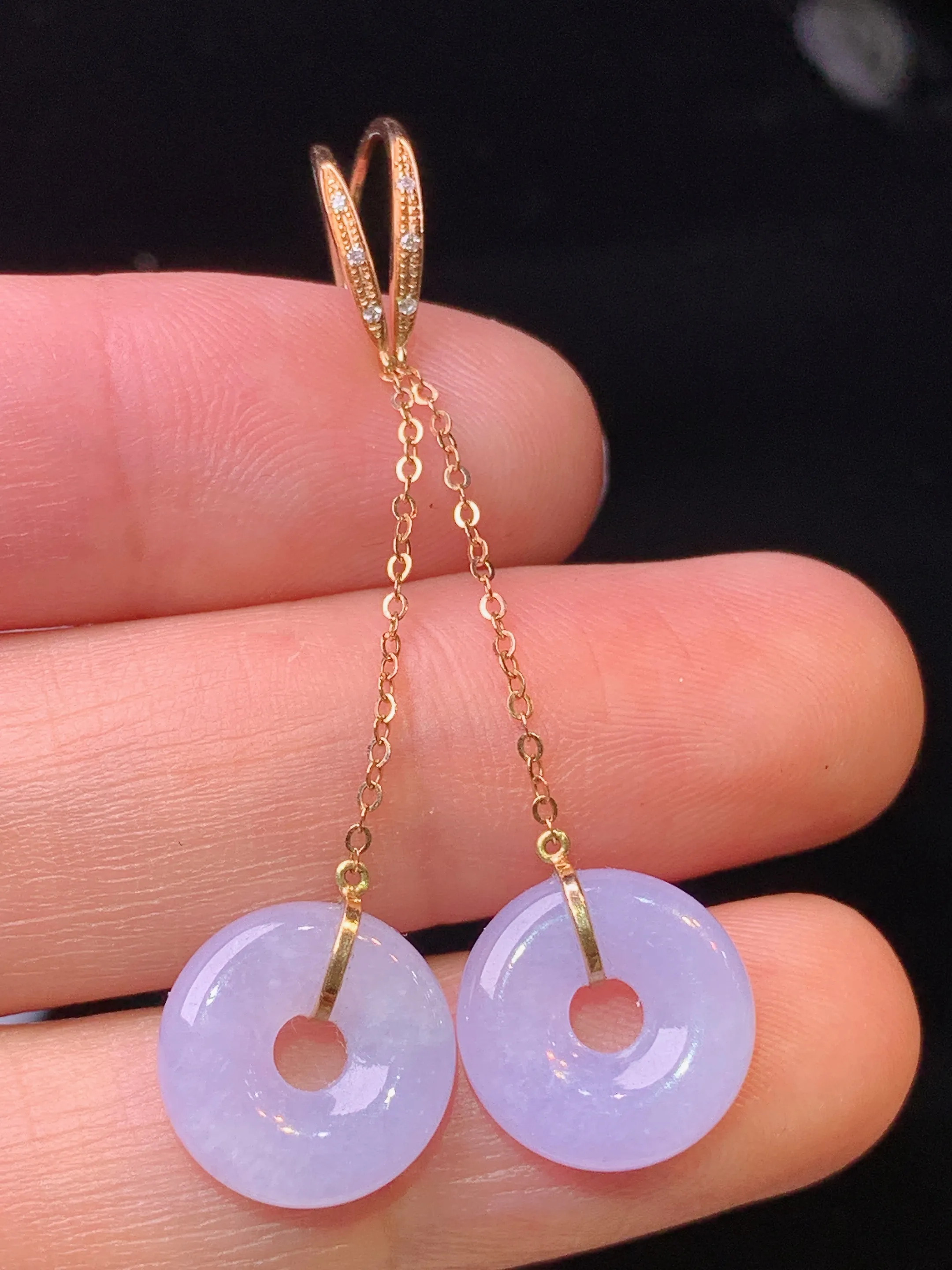 18k金钻镶嵌紫罗兰平安环耳坠 玉质细腻 水润亮眼 色泽艳丽 整体尺寸48*12*3.5