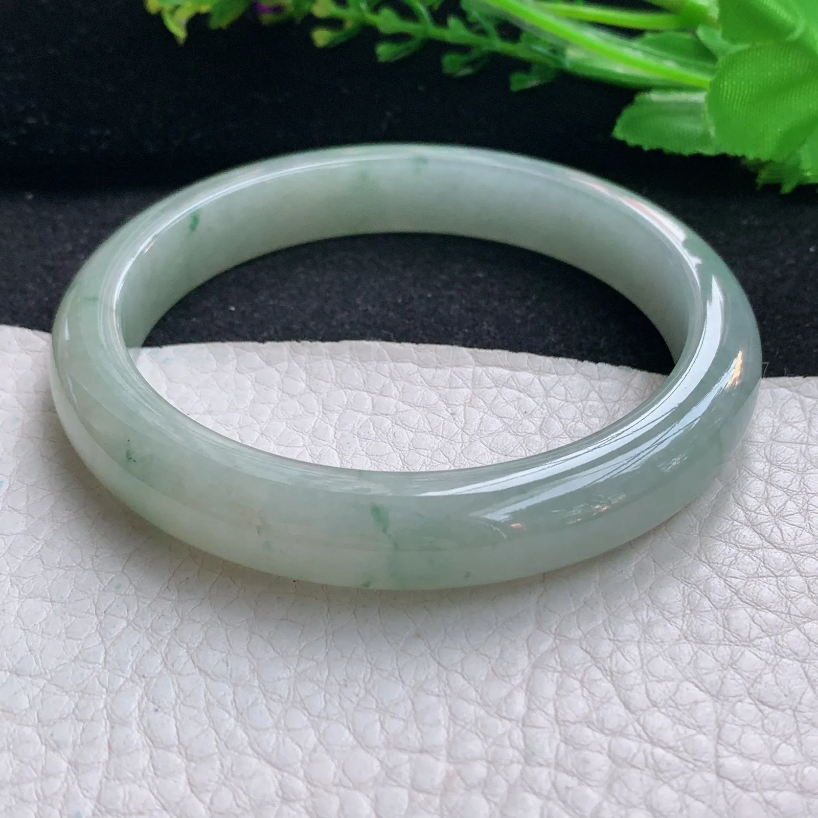 xx大圈口63*11.3*8.5平安镯 翡翠a货玉手镯冰飘花宽边玉手环