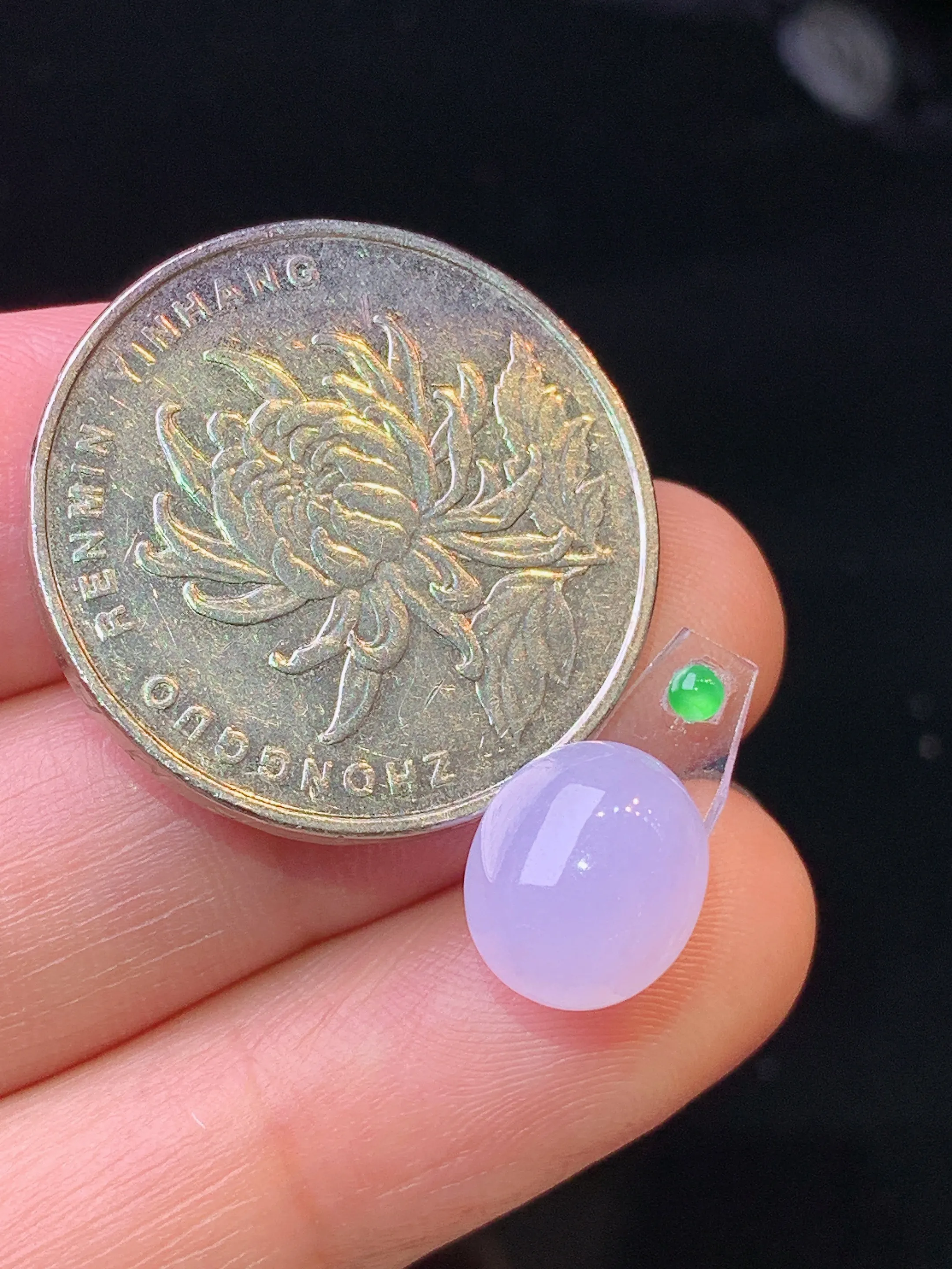 镶嵌款 淡紫罗兰蛋面吊坠 玉质细腻 水润亮眼 色泽艳丽 整体尺寸10.3*9*5.5