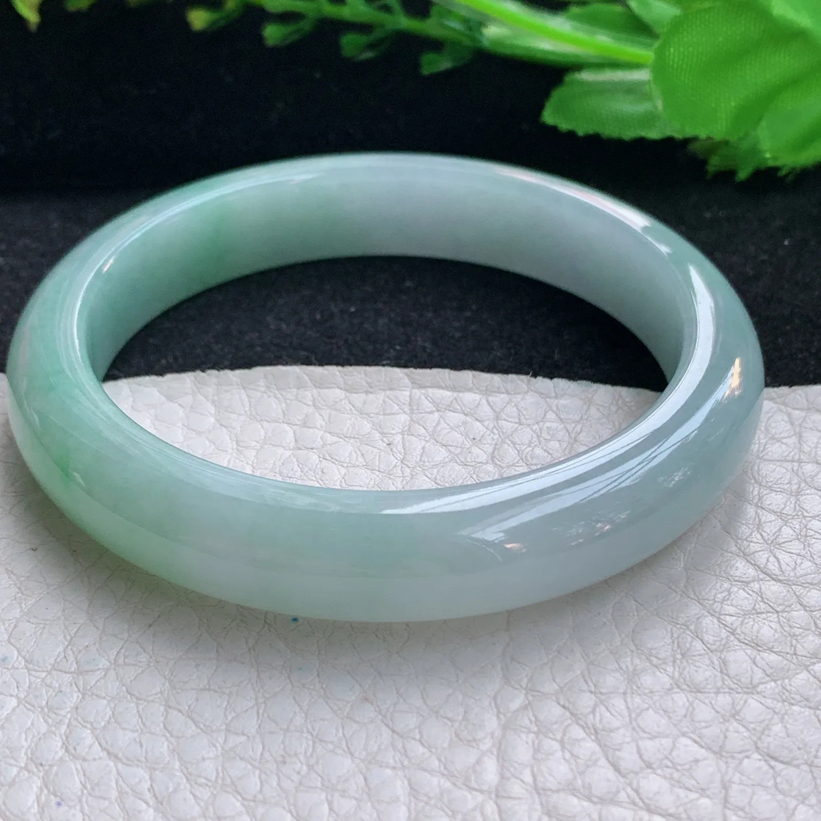 n自然光57*11.3*8平安镯 翡翠a货玉手镯水润清新宽边珠宝玉手环