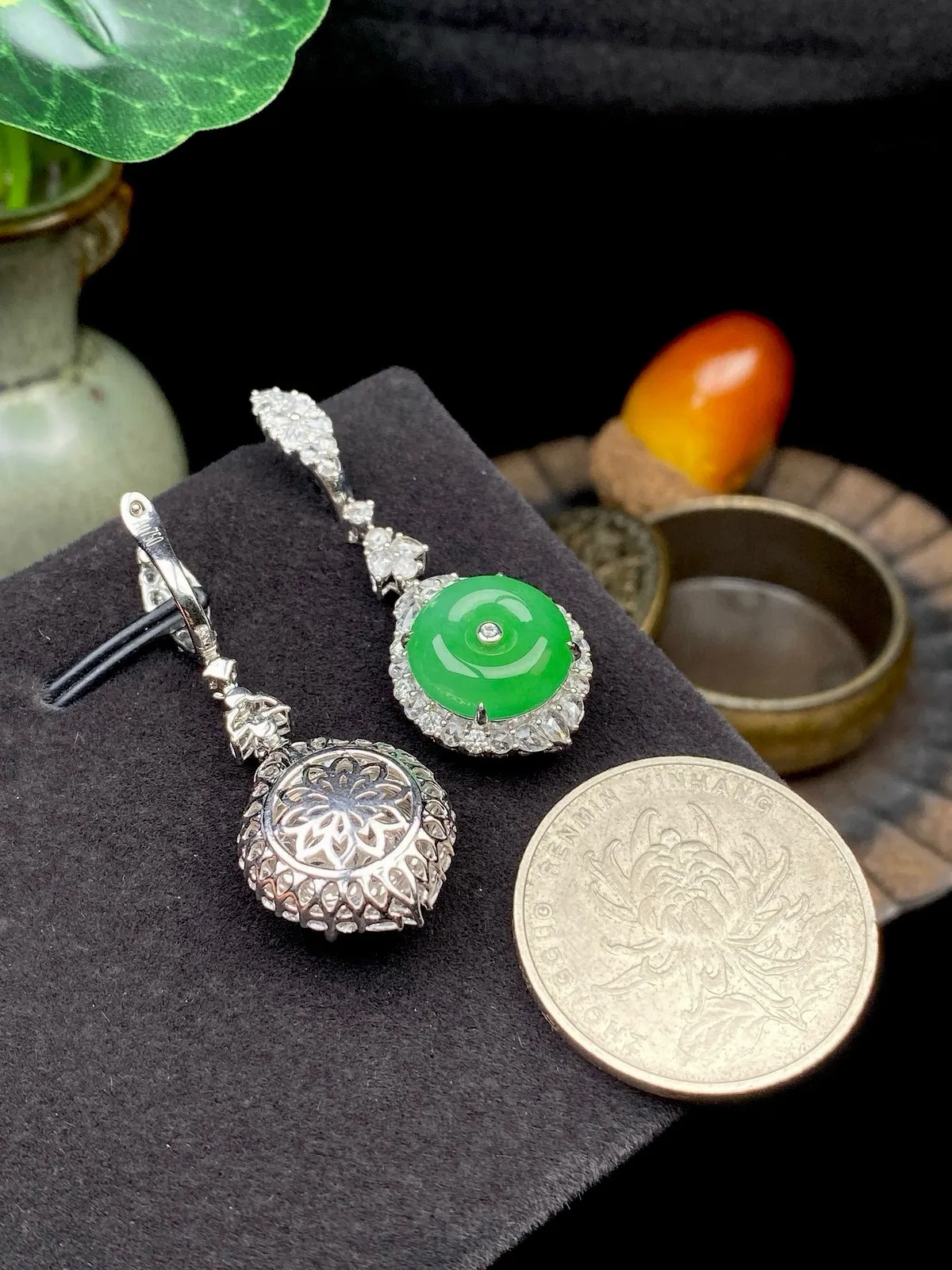 【冰种满绿平安扣耳坠】种水上乘，纯净通透，收藏品质，18k金钻豪华镶嵌，裸石尺寸11.9*3毫米