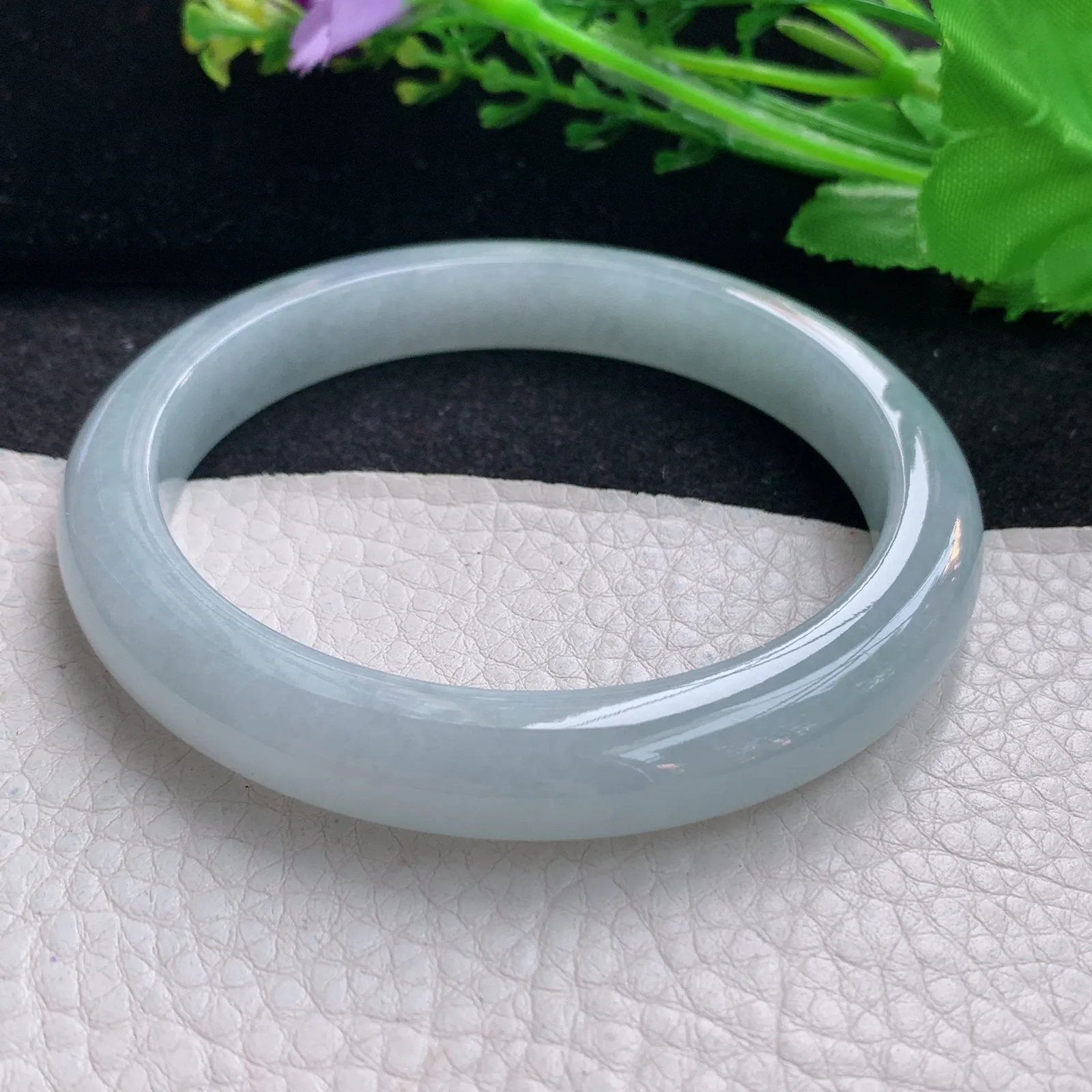 js大圈口62.5*10.2*8.5平安镯 天然缅甸翡翠胶感白月光宽边玉手镯 珠宝玉手环