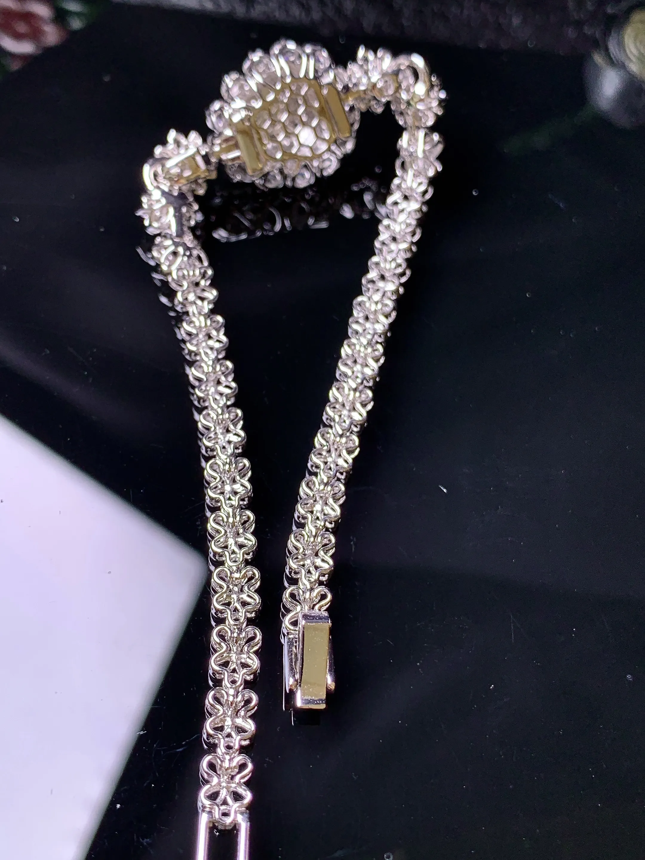 18k金钻镶嵌满绿葫芦手链吊坠两用款 玉质细腻 水润亮眼 色泽艳丽 整体尺寸22.8*14.8*10