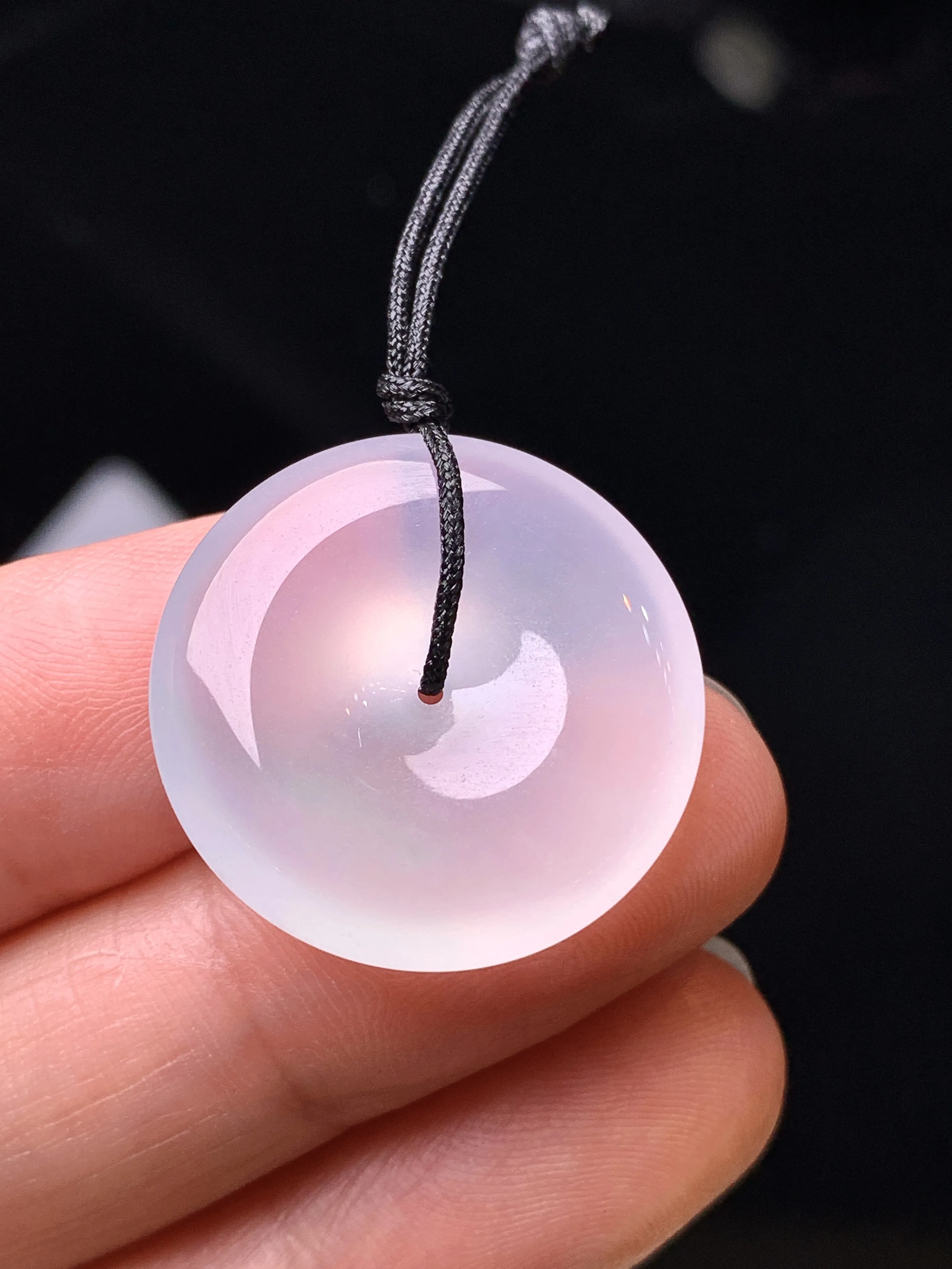 冰种平安扣吊坠 玉质细腻 水润亮眼 色泽艳丽 整体尺寸22.7*22.7*6.3