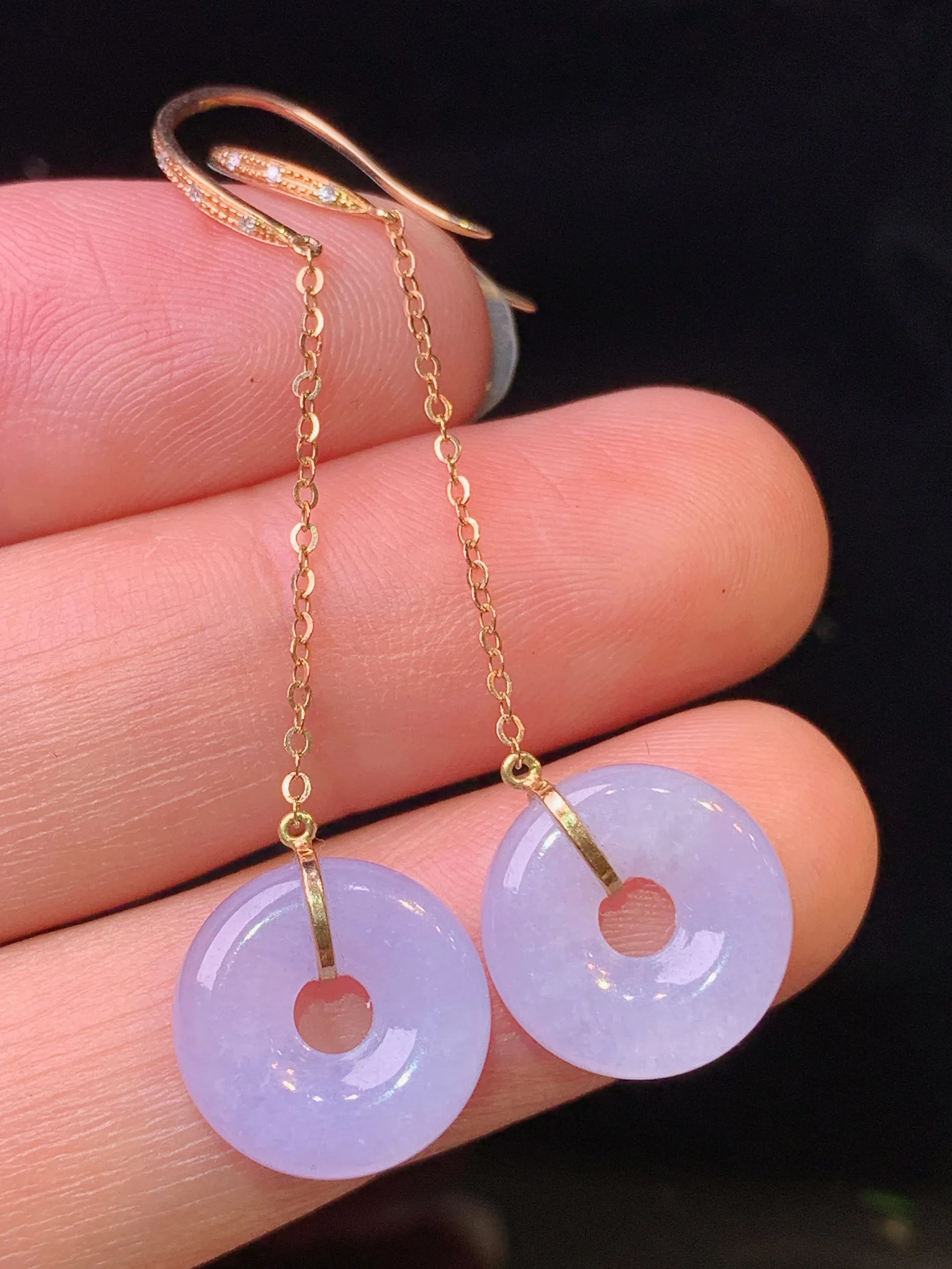 18k金钻镶嵌紫罗兰平安环耳坠 玉质细腻 水润亮眼 色泽艳丽 整体尺寸48*12*3.5