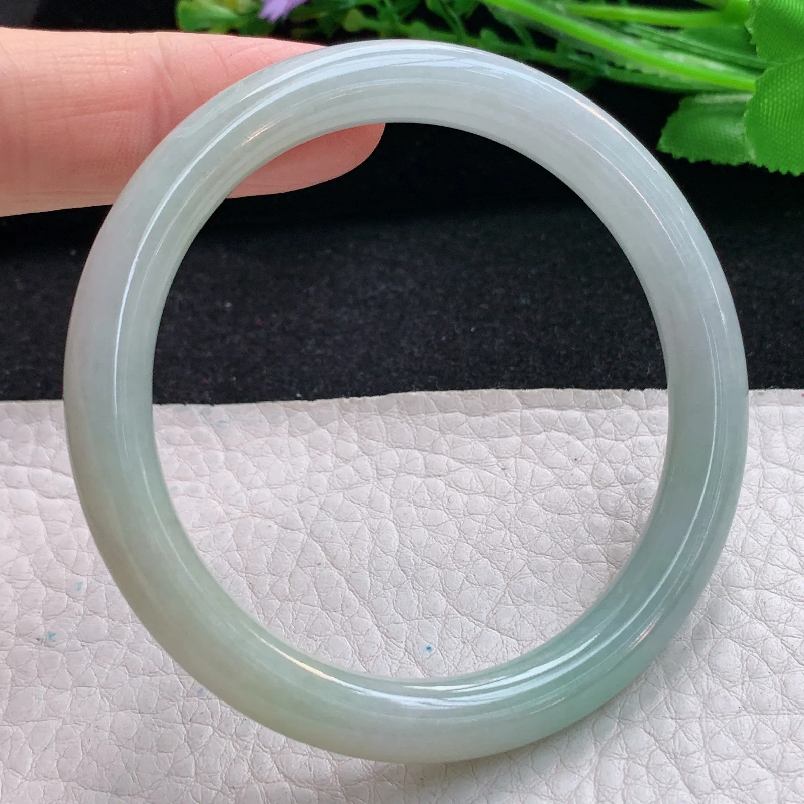 xx自然光54.5*7.8*7.2美人镯 翡翠a货玉手镯水润双彩圆条玉手环 叮当镯