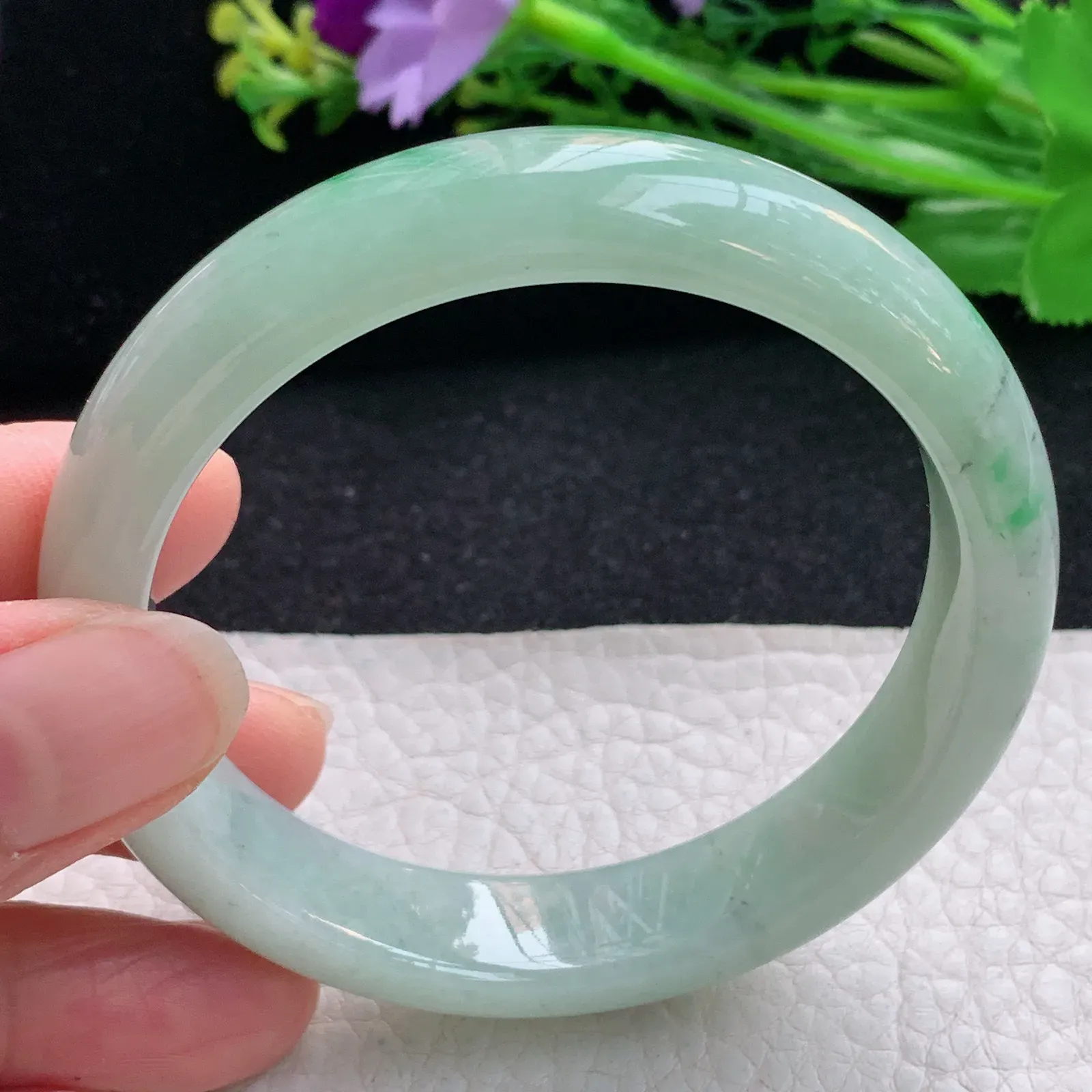 n自然光56.5*13*7.7平安镯 翡翠a货玉手镯水润飘绿宽边珠宝玉手环