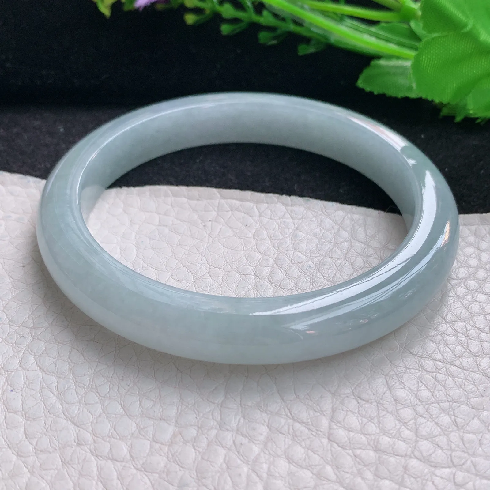 js大圈口62.5*10.2*8.5平安镯 天然缅甸翡翠胶感白月光宽边玉手镯 珠宝玉手环