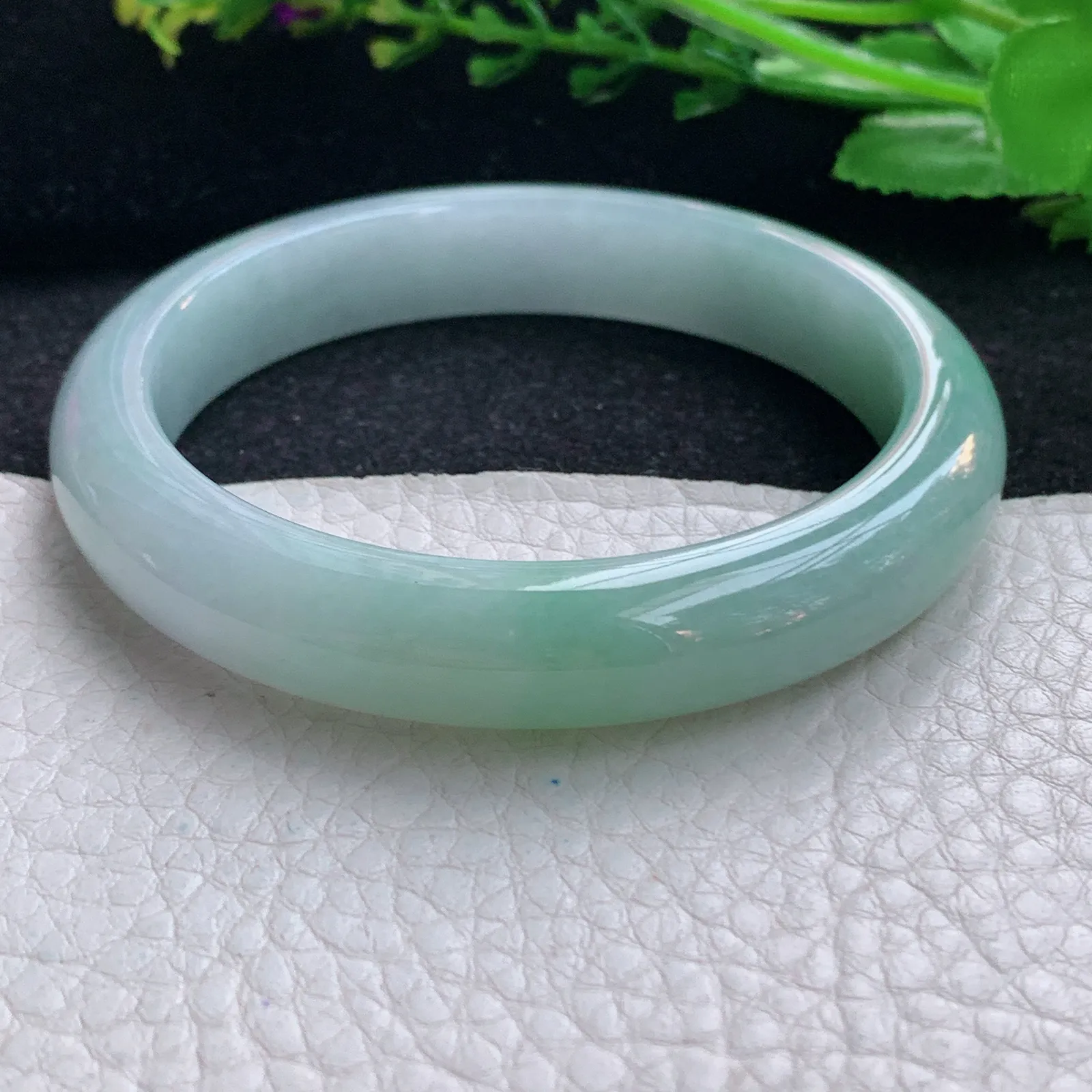 n自然光57*11.3*8平安镯 翡翠a货玉手镯水润清新宽边珠宝玉手环