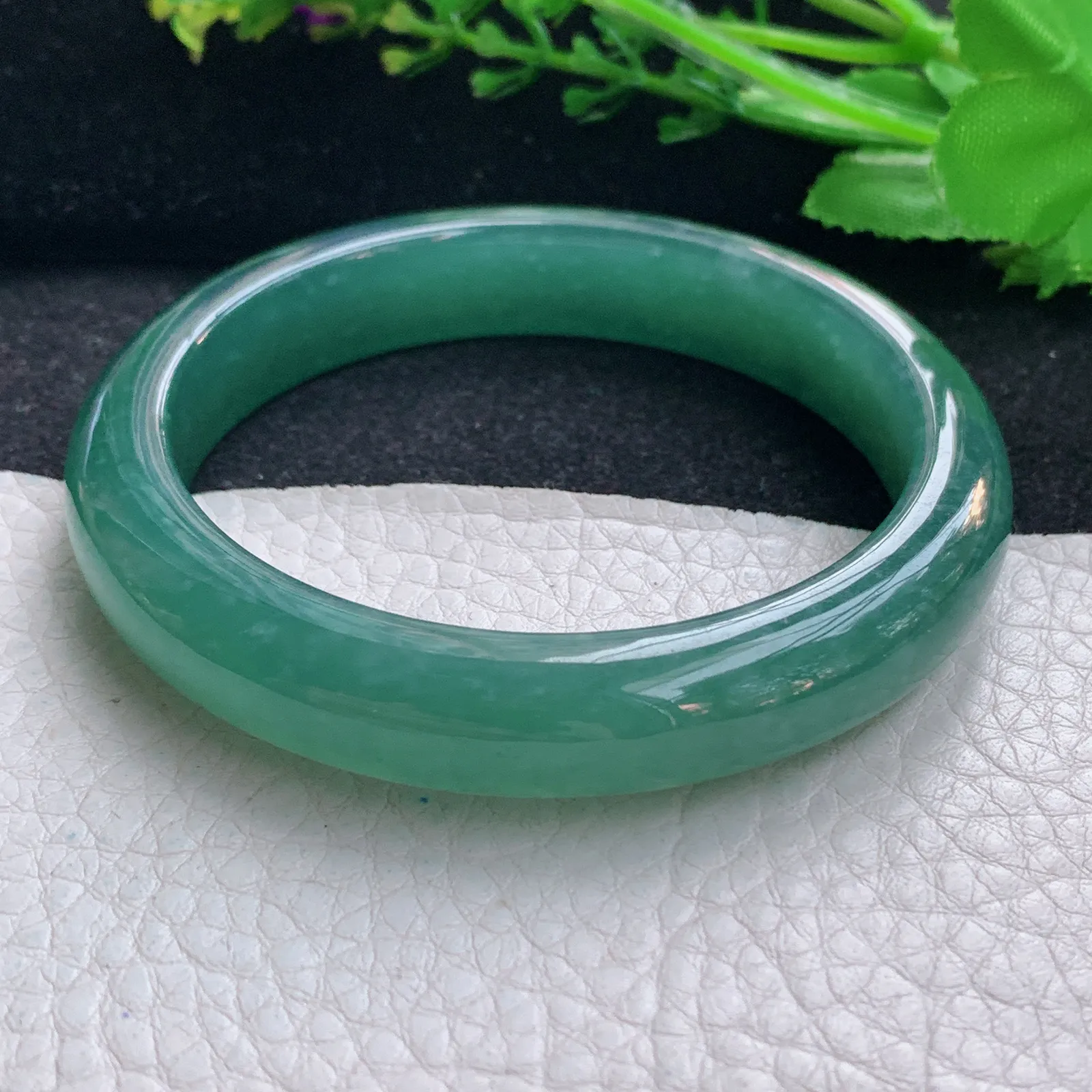 nr自然光59*12*8.8平安镯 翡翠冰润湖水绿宽边玉手镯 珠宝玉手环