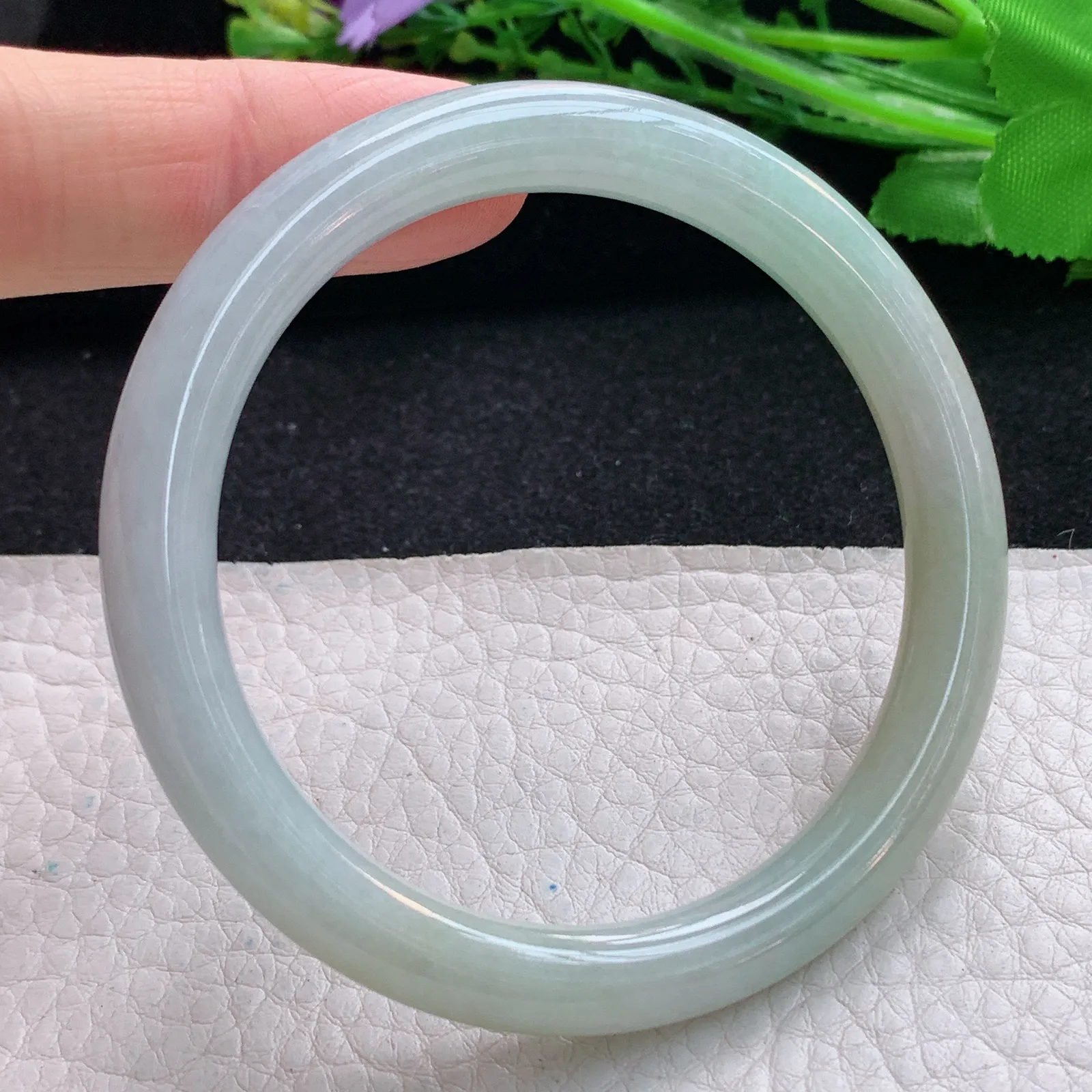 xx自然光54.5*7.8*7.2美人镯 翡翠a货玉手镯水润双彩圆条玉手环 叮当镯