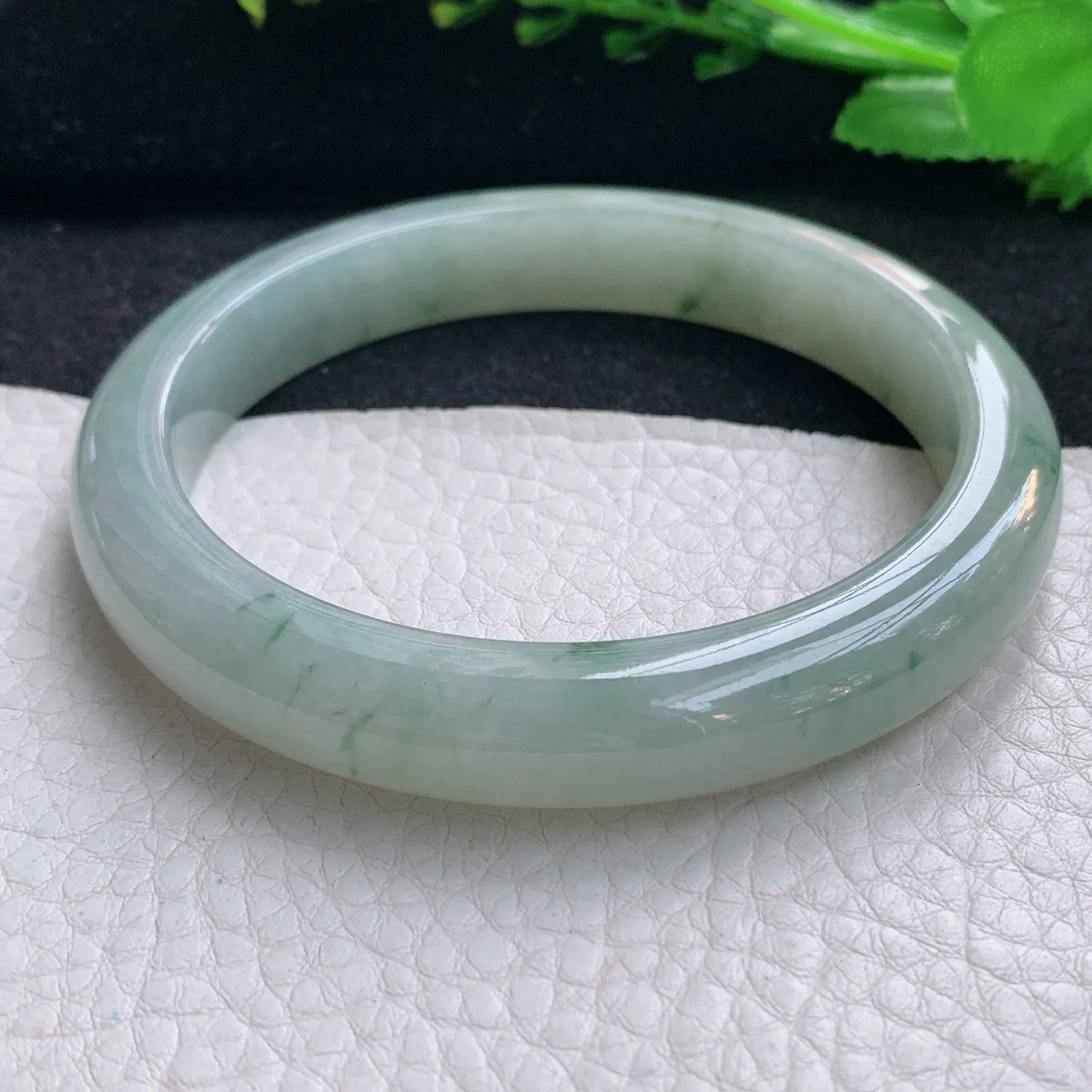 xx大圈口63*11.3*8.5平安镯 翡翠a货玉手镯冰飘花宽边玉手环