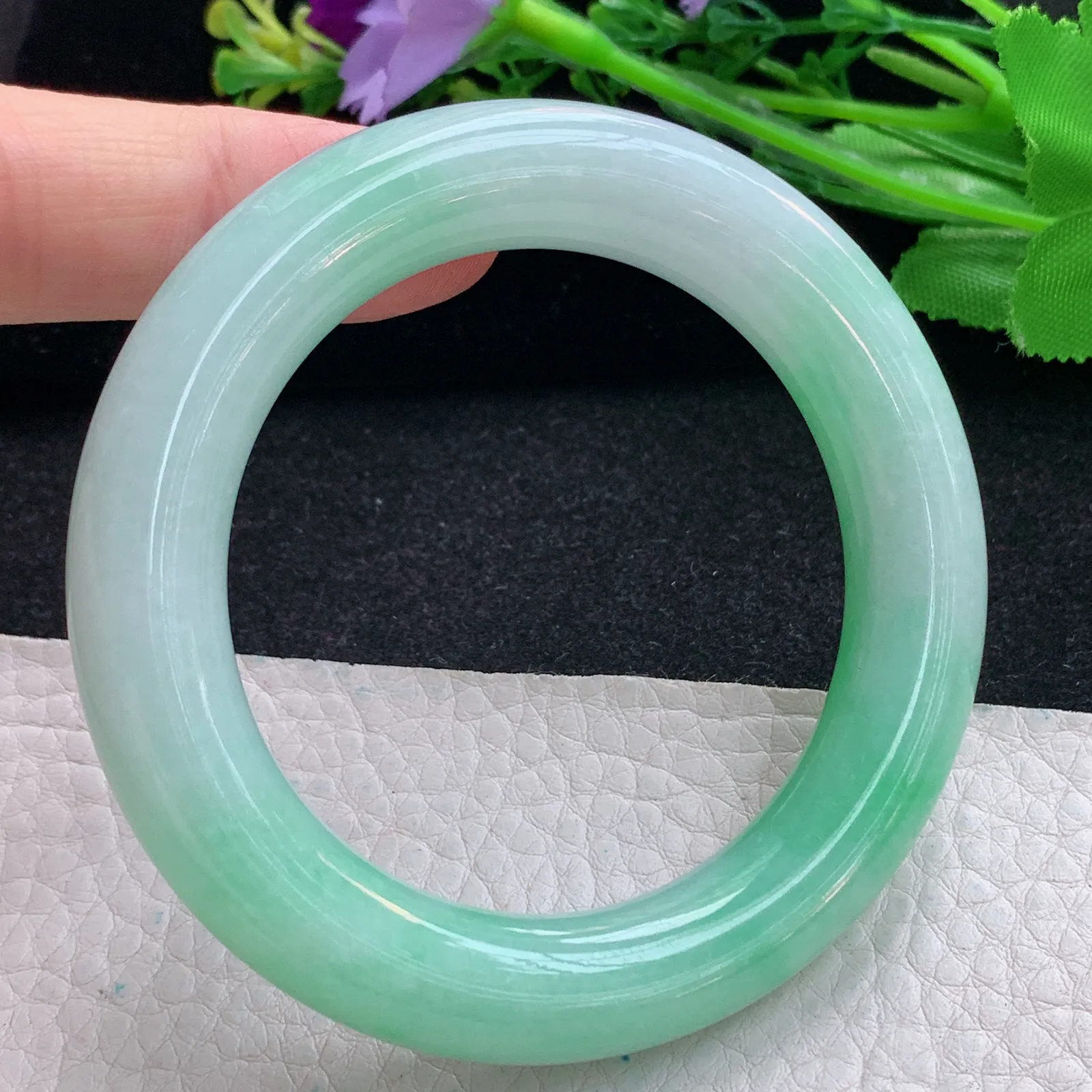 ss小圈口51*11胖圆镯 翡翠a货玉手镯春带彩圆条珠宝玉手环 美人镯