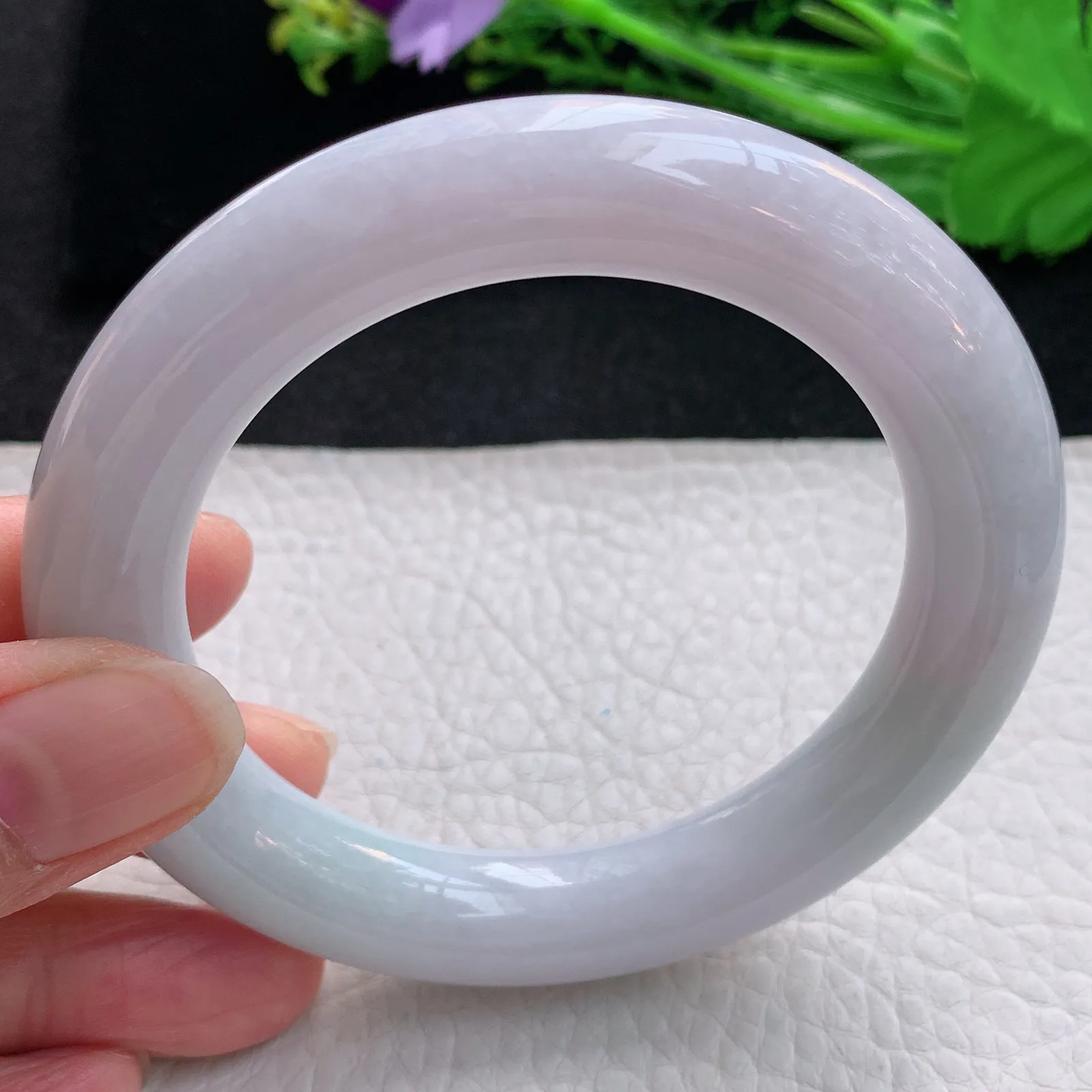 z自然光57*11.8胖圆镯 天然缅甸翡翠淡雅圆条玉手镯 珠宝玉手环