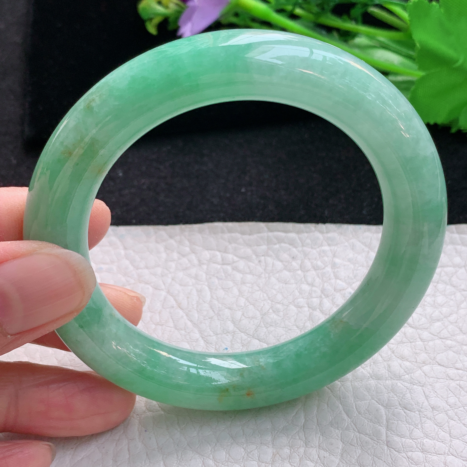 cc自然光56.5*12*11.3美人镯 天然缅甸翡翠胶感满绿圆条玉手镯 珠宝玉手环