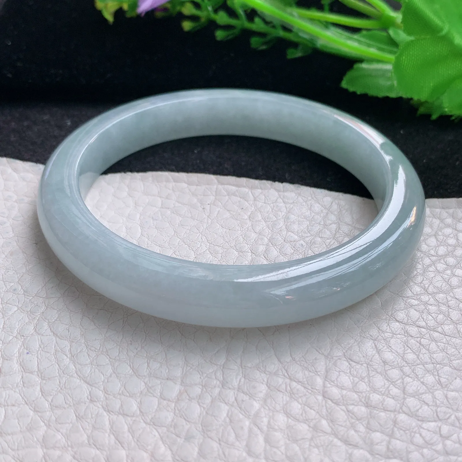 js大圈口62.5*10.2*8.5平安镯 天然缅甸翡翠胶感白月光宽边玉手镯 珠宝玉手环