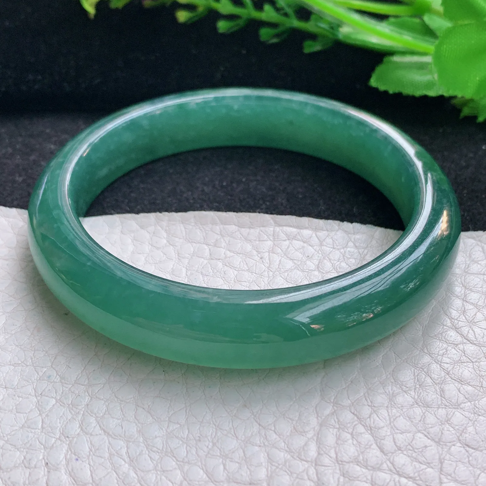 nr自然光59*12*8.8平安镯 翡翠冰润湖水绿宽边玉手镯 珠宝玉手环