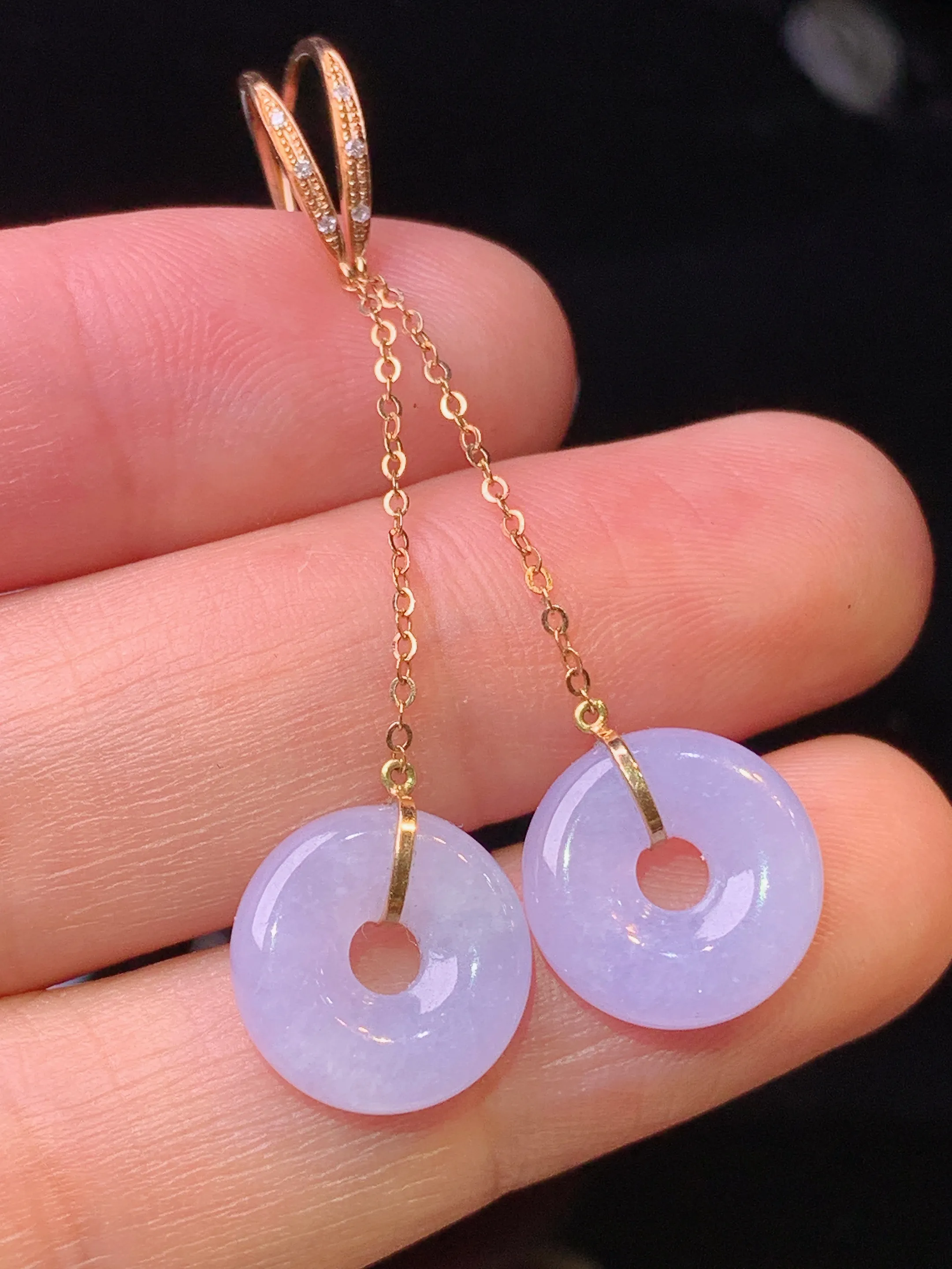 18k金钻镶嵌紫罗兰平安环耳坠 玉质细腻 水润亮眼 色泽艳丽 整体尺寸48*12*3.5