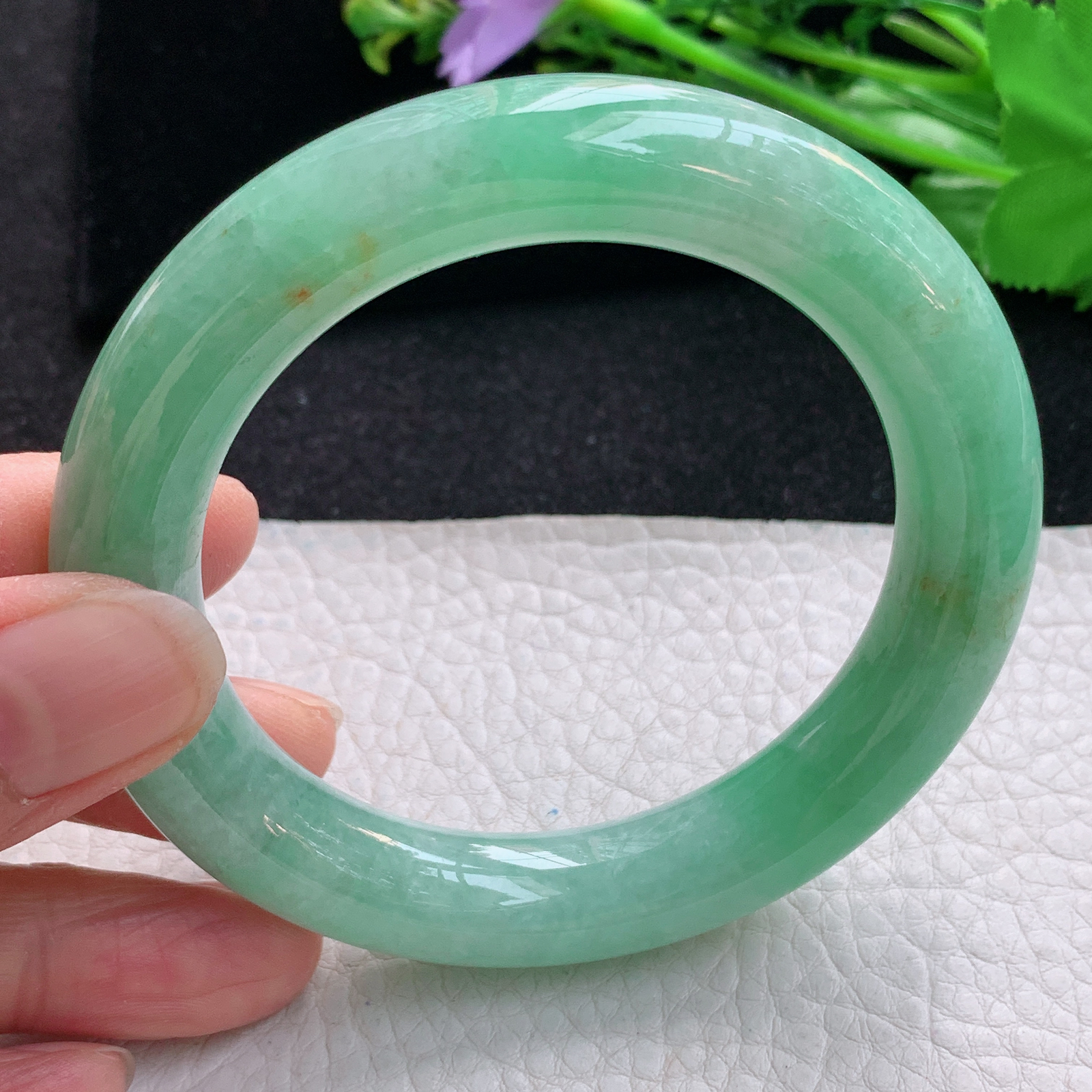 cc自然光56.5*12*11.3美人镯 天然缅甸翡翠胶感满绿圆条玉手镯 珠宝玉手环