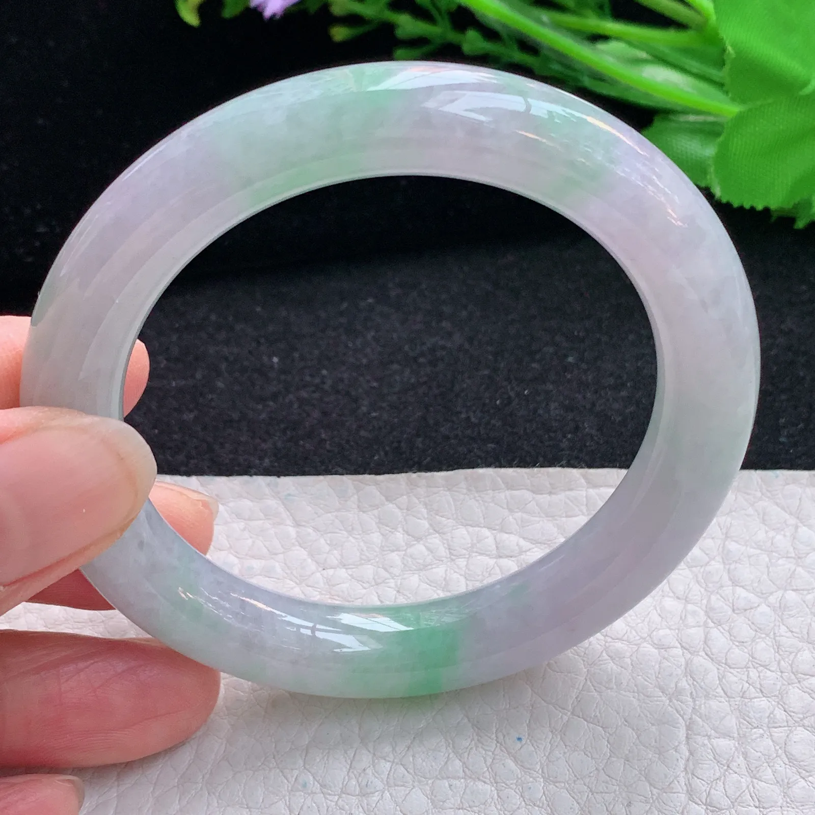 ss自然光54*10美人镯 翡翠a货玉手镯水润春带彩圆条珠宝玉手环