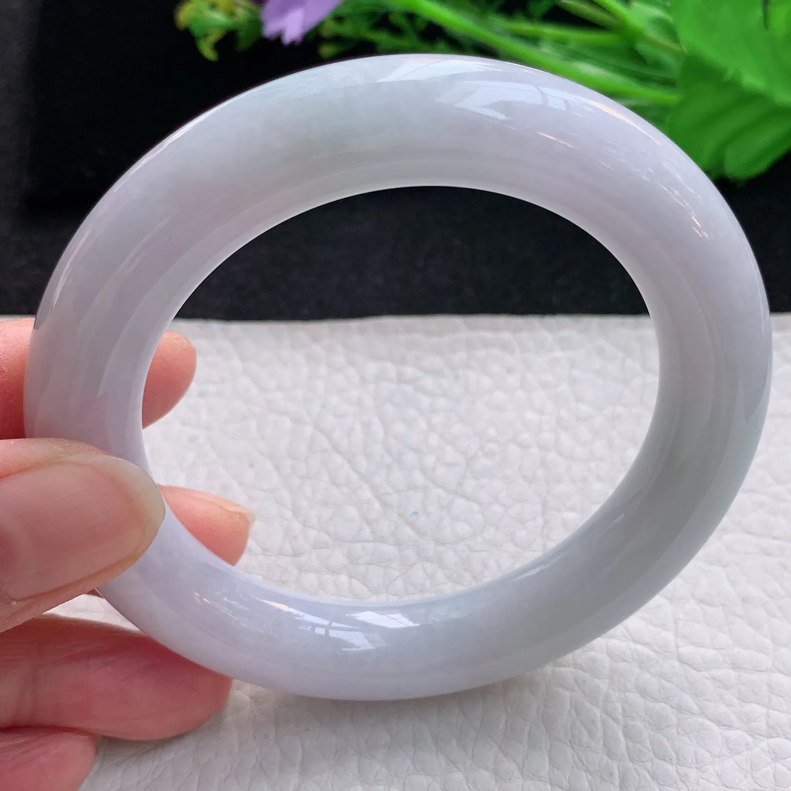 z自然光57*11.8胖圆镯 天然缅甸翡翠淡雅圆条玉手镯 珠宝玉手环