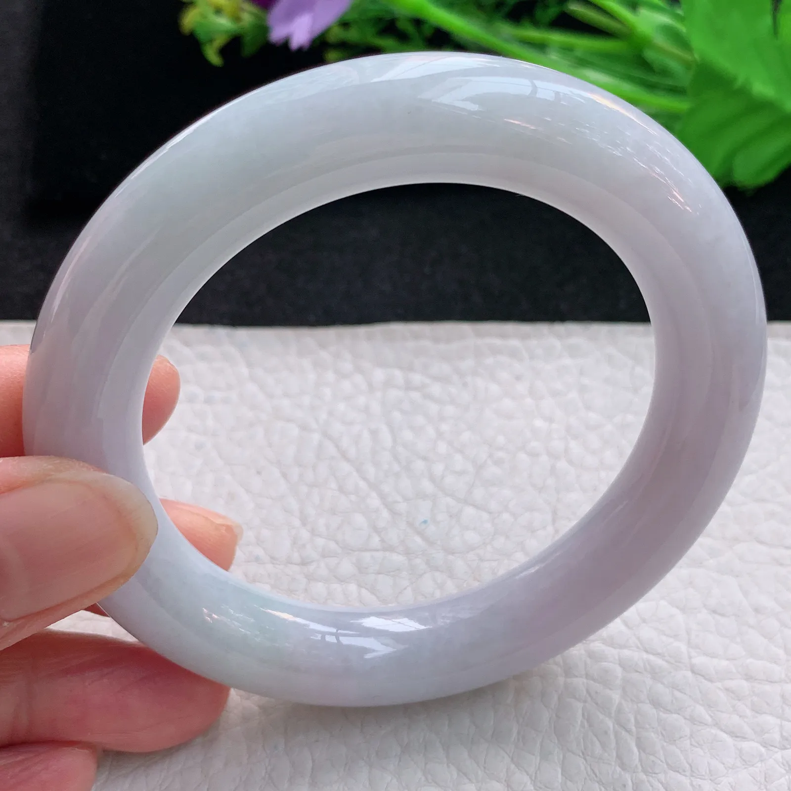 z自然光57*11.8胖圆镯 天然缅甸翡翠淡雅圆条玉手镯 珠宝玉手环