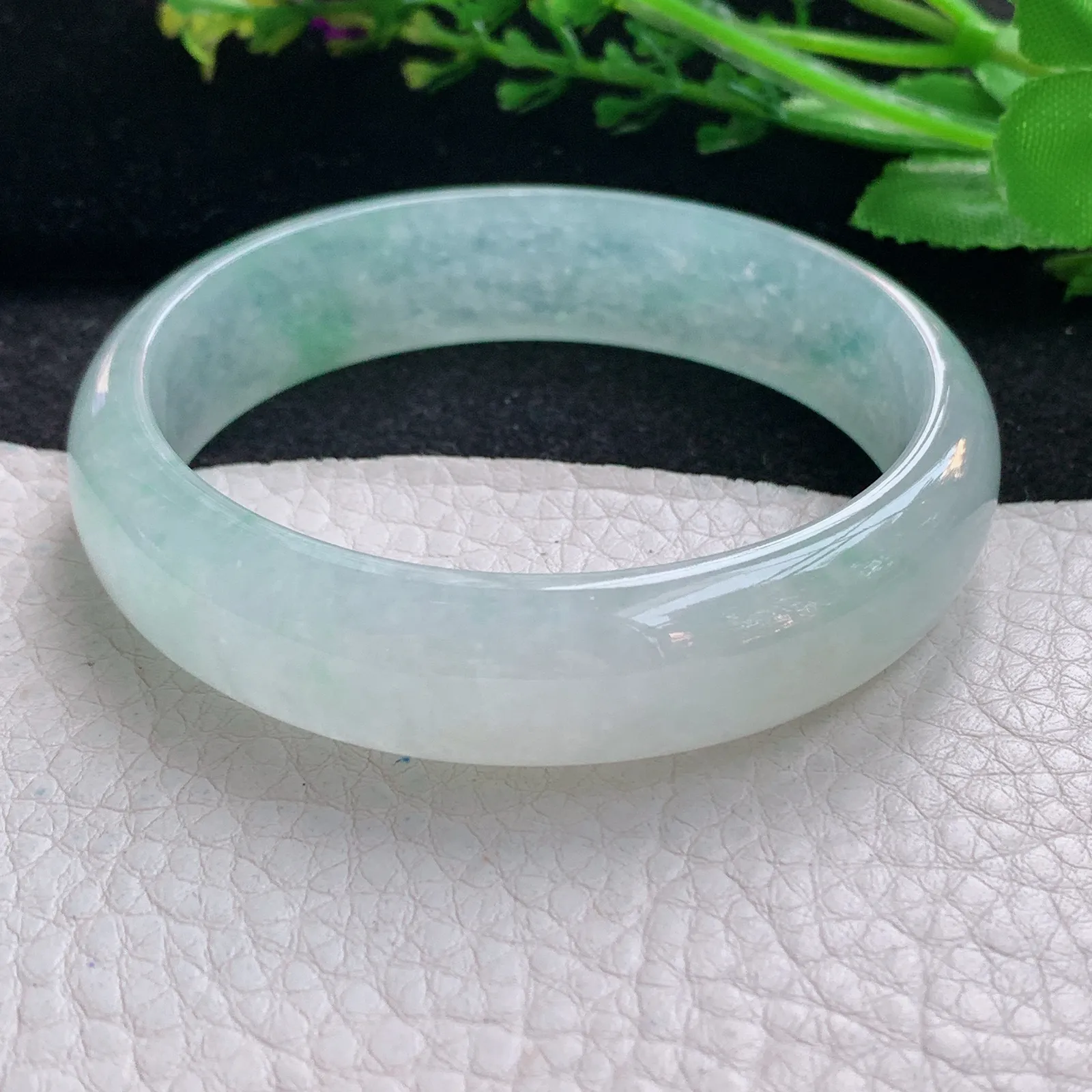 js自然光57*14.5*7平安镯 天然缅甸翡翠冰起光宽边玉手镯 珠宝玉手环