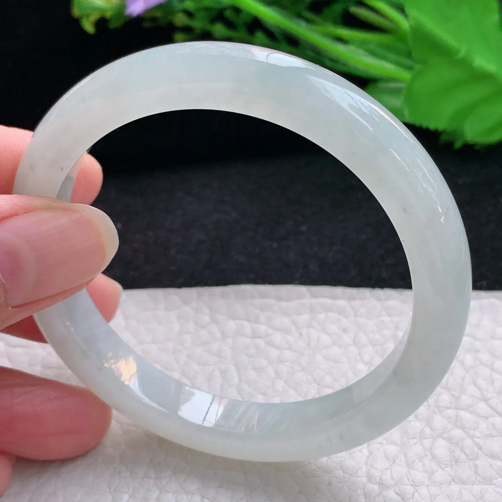 n自然光55.5*9.8*7.5平安镯 翡翠a货玉手镯冰起光秀气宽边珠宝玉手环