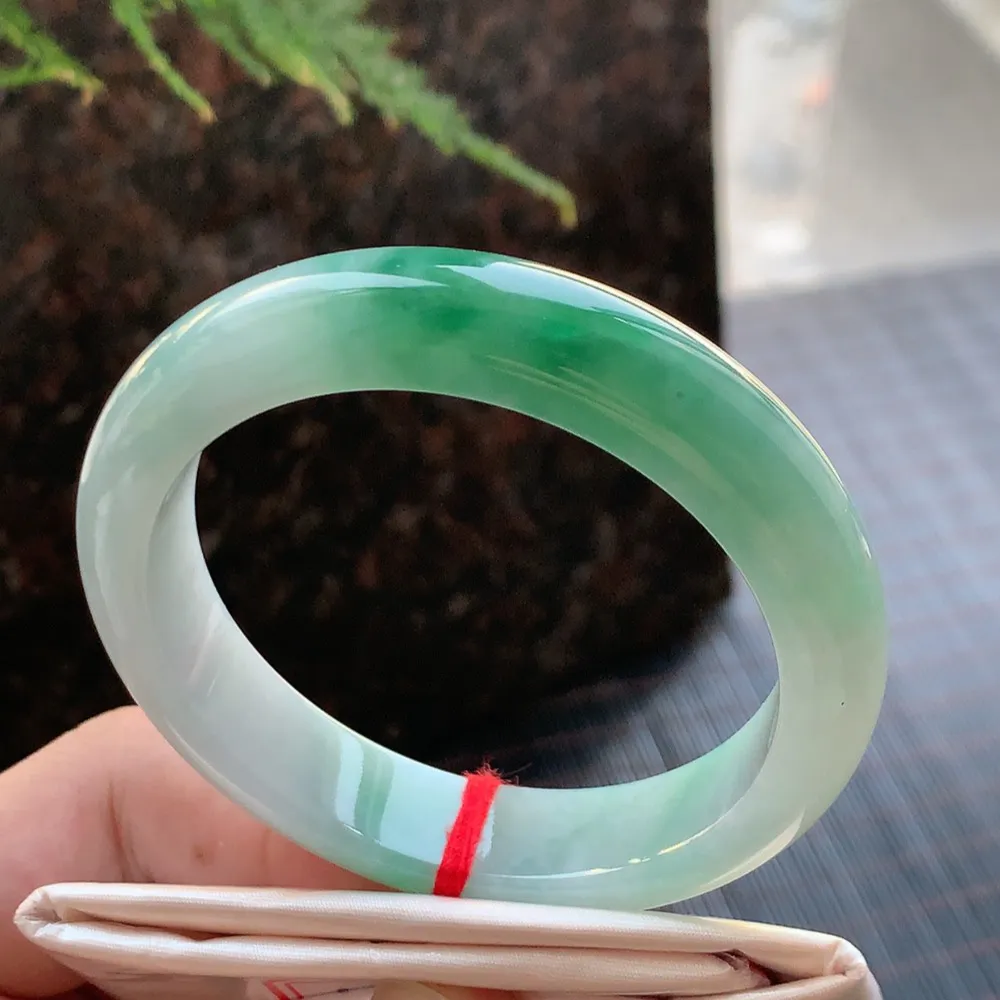 正圈冰糯翠绿 微细线 尺寸:55.1/12.1/8.2 色好🥰🥰