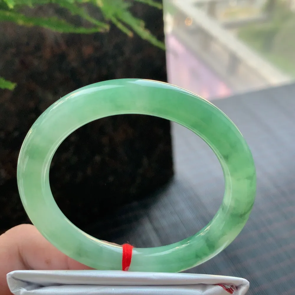 圆条冰绿 无瑕 尺寸:52.7/9.4/9.1 色好