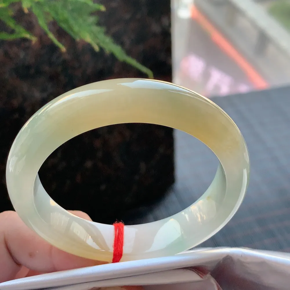 正圈冰黄翡 无瑕 尺寸:55.7/13.2/8.5 超值