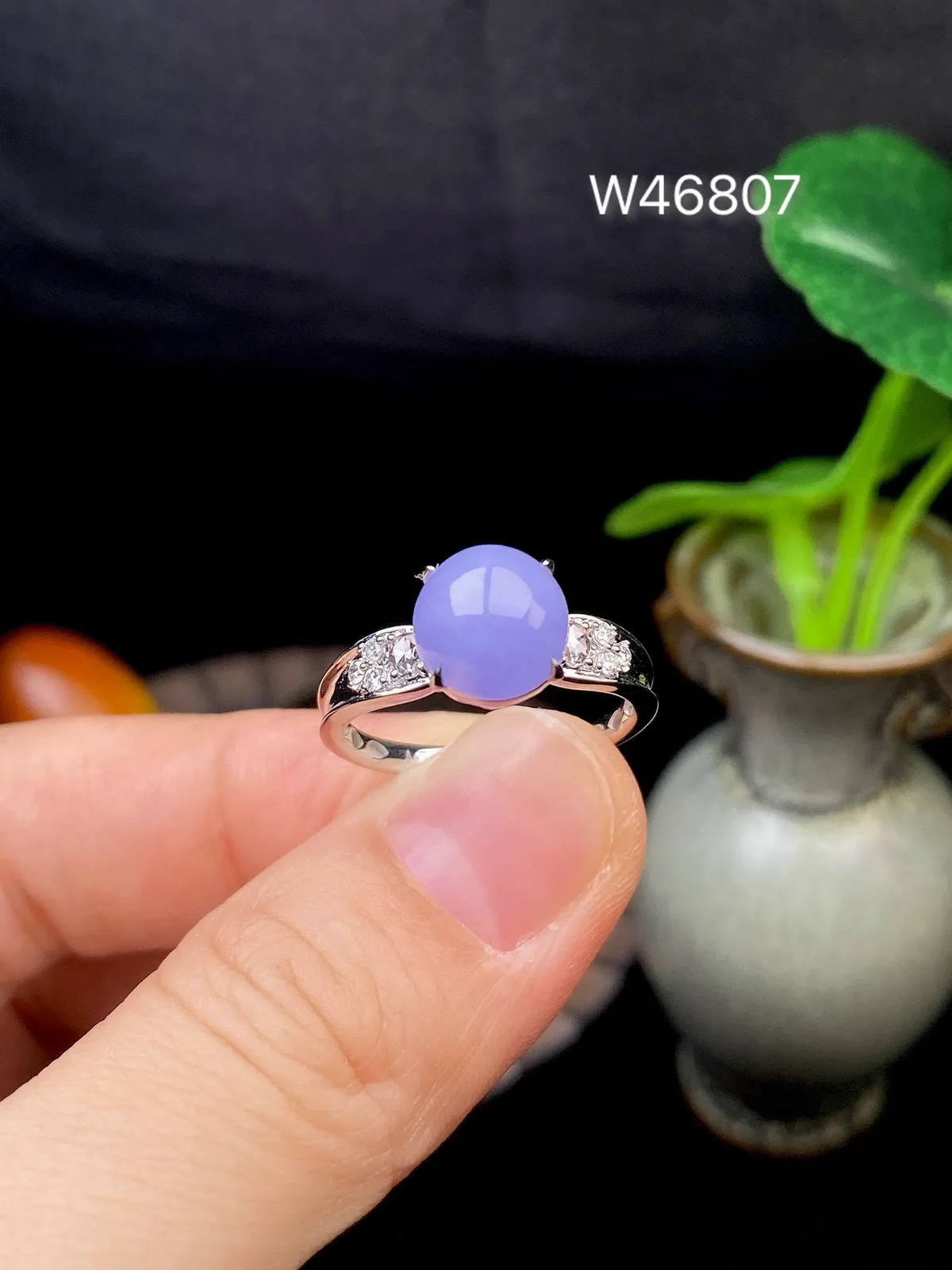 【冰种紫貔貅戒指】质地细腻，饱满度很好，晶莹剔透，18k金钻镶嵌，裸石尺寸8.7*8.3*4.8毫米