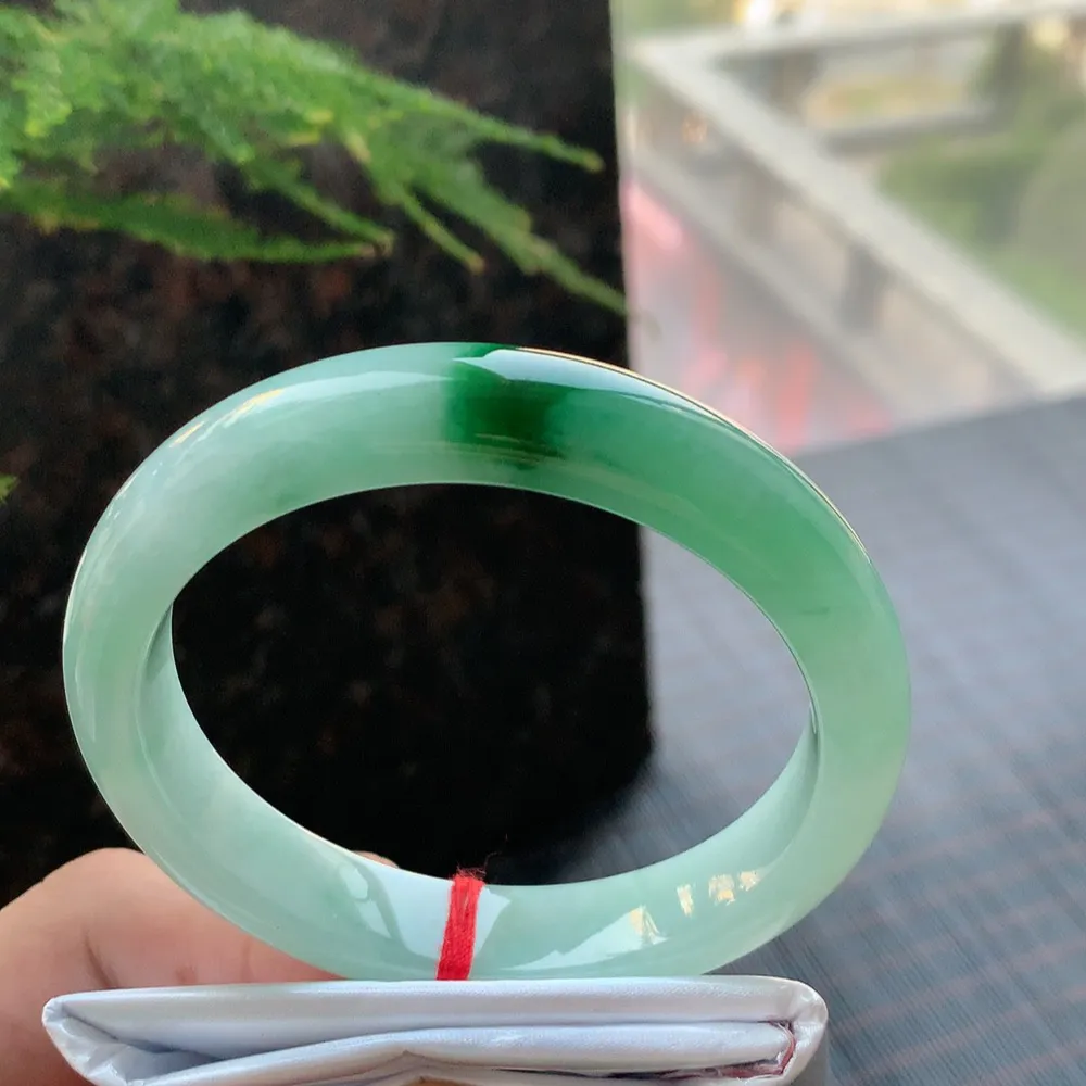 正圈冰糯辣绿 无瑕 尺寸:57.7/12.1/8.3 色好🥰🥰