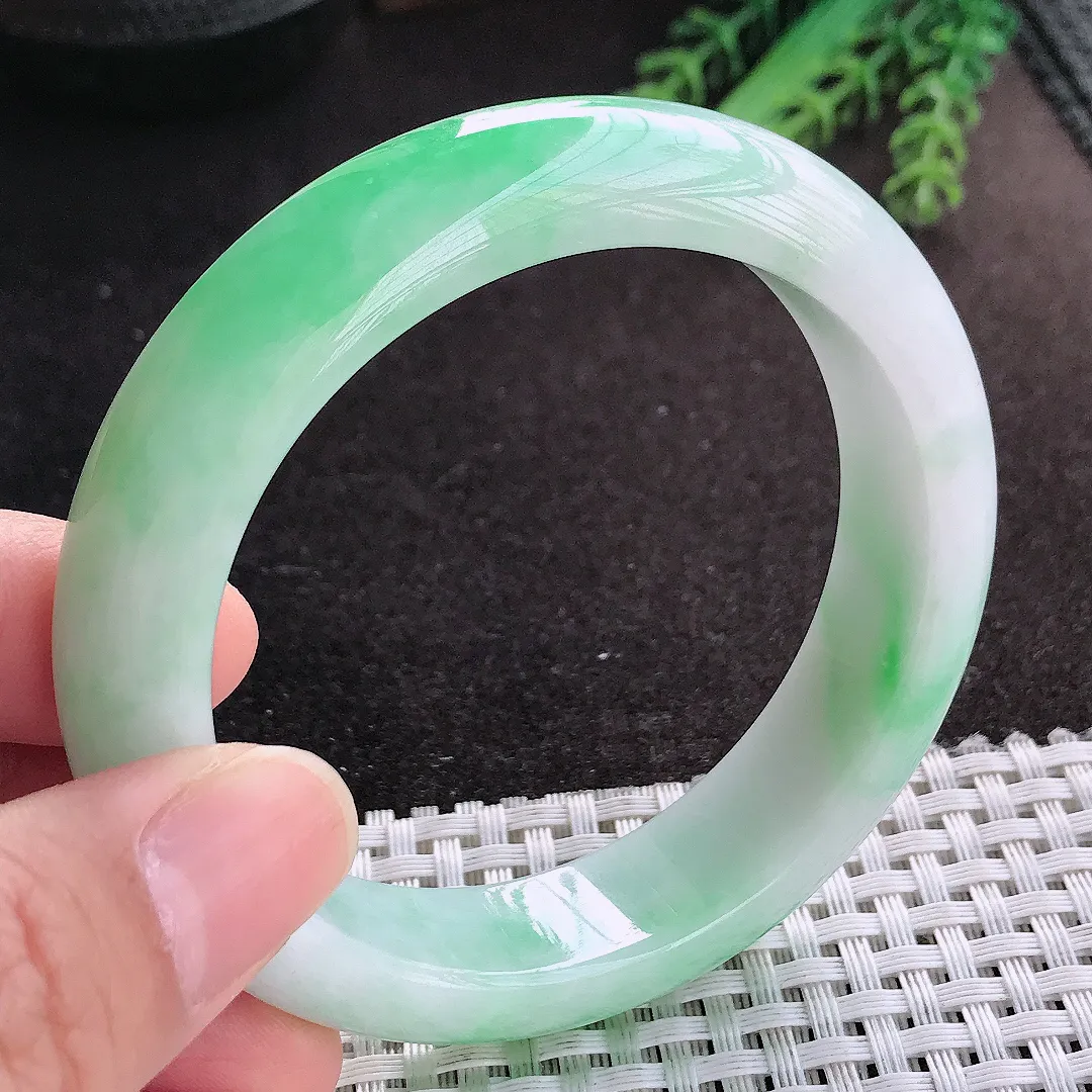 天然A货翡翠57.5/15/9.1老坑精美温苹果绿轮胎手镯宽边玉镯