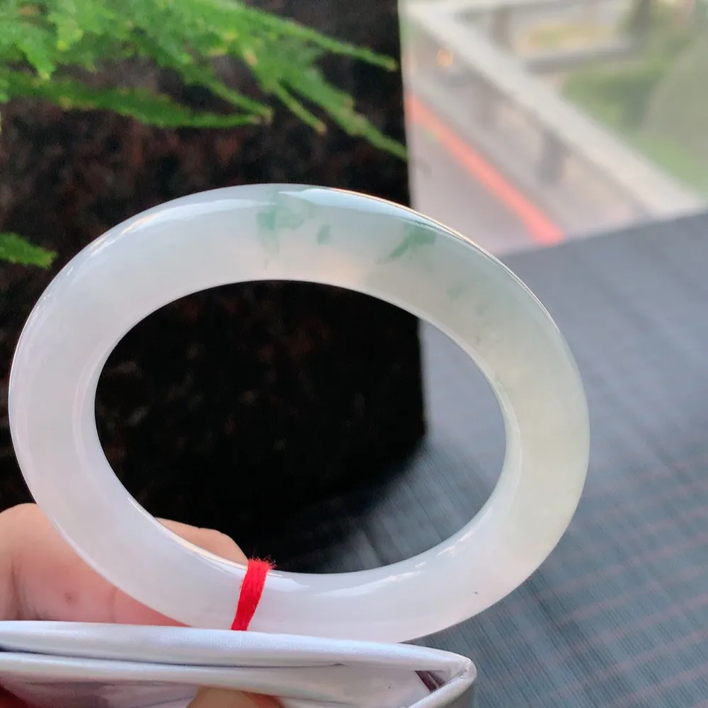 圆条高冰飘花 无瑕 尺寸:56.5/11.2/11.1 花美