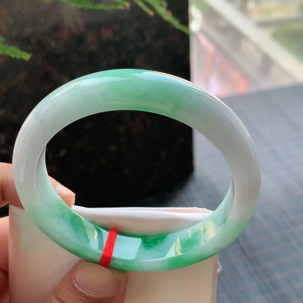 正圈一大节辣绿 无瑕 尺寸:58.3/13.1/9.2 色好🥰🥰