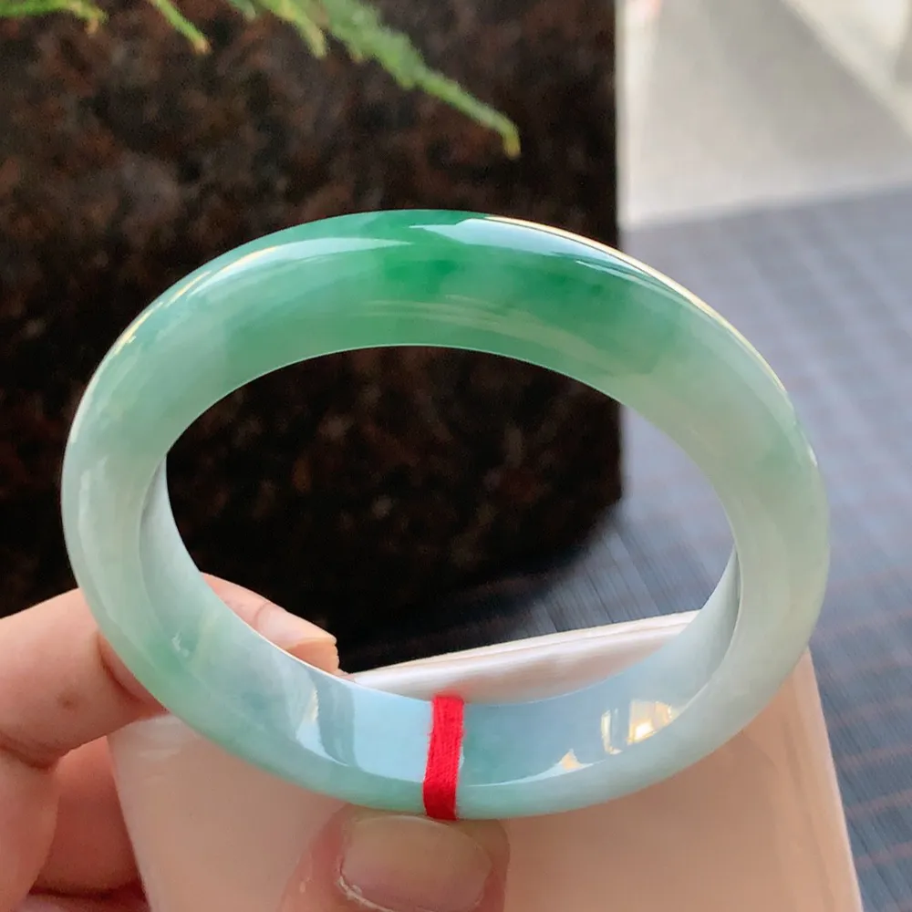 正圈冰糯翠绿 微细线 尺寸:55.1/12.1/8.2 色好🥰🥰