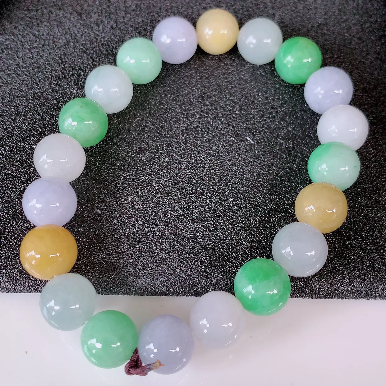 自然光实拍，冰润多宝翡翠手链，多彩翡翠手串，颜色丰富，料子细腻，高档大气，自戴送礼佳品！#46.9取