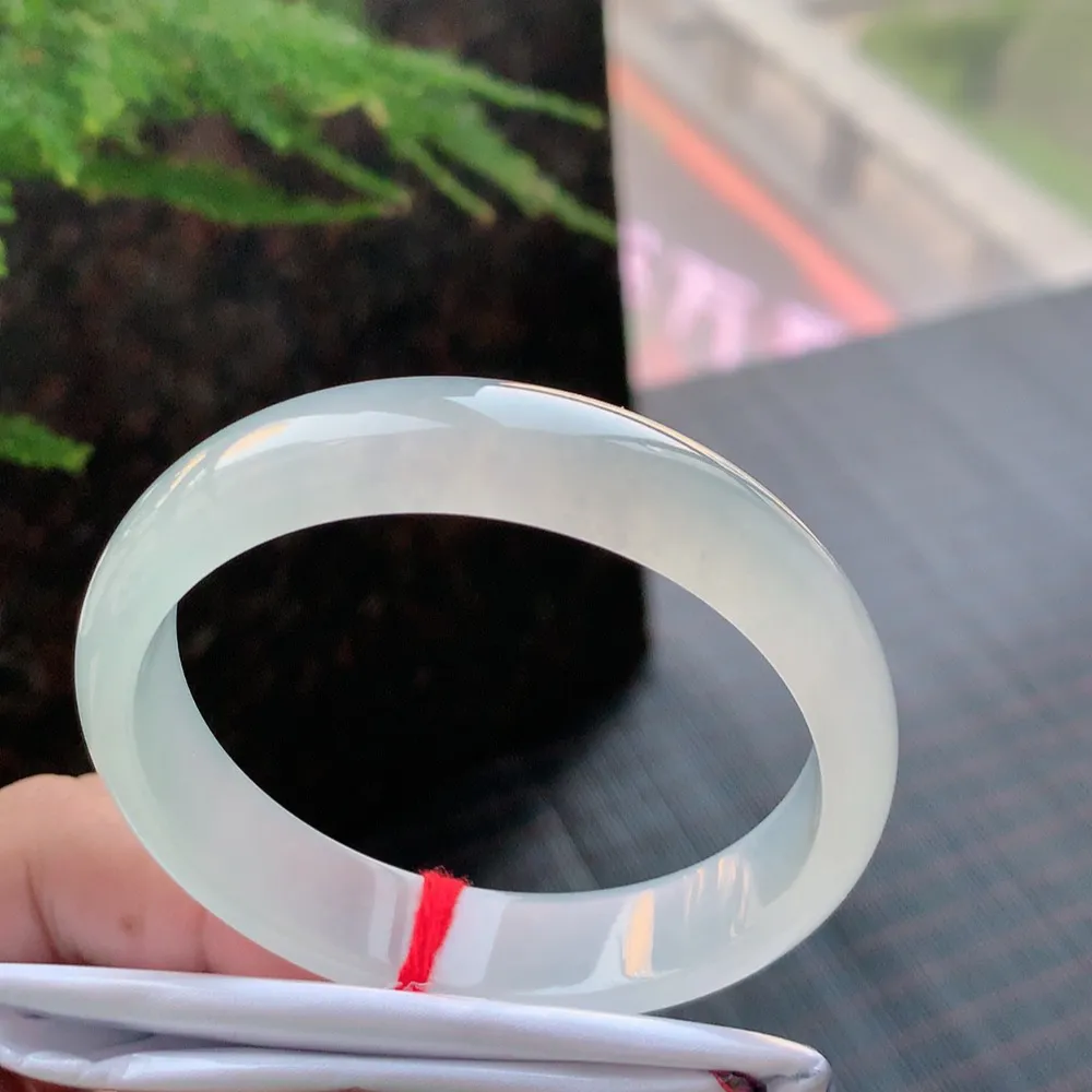 正圈高冰种 无瑕 尺寸:54.3/12.1/6.1 种水好