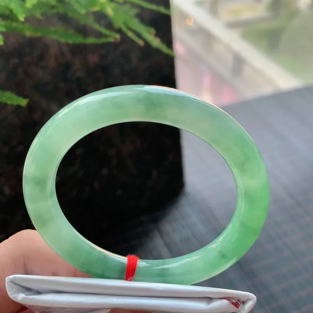 圆条冰绿 无瑕 尺寸:52.7/9.4/9.1 色好