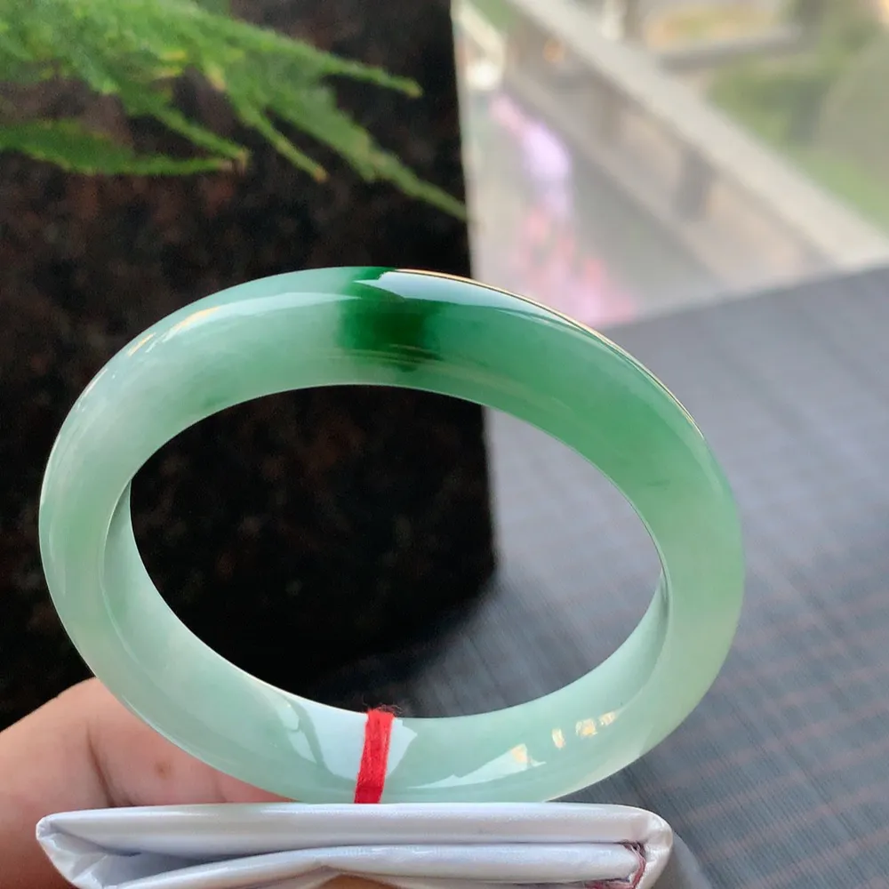 正圈冰糯辣绿 无瑕 尺寸:57.7/12.1/8.3 色好🥰🥰