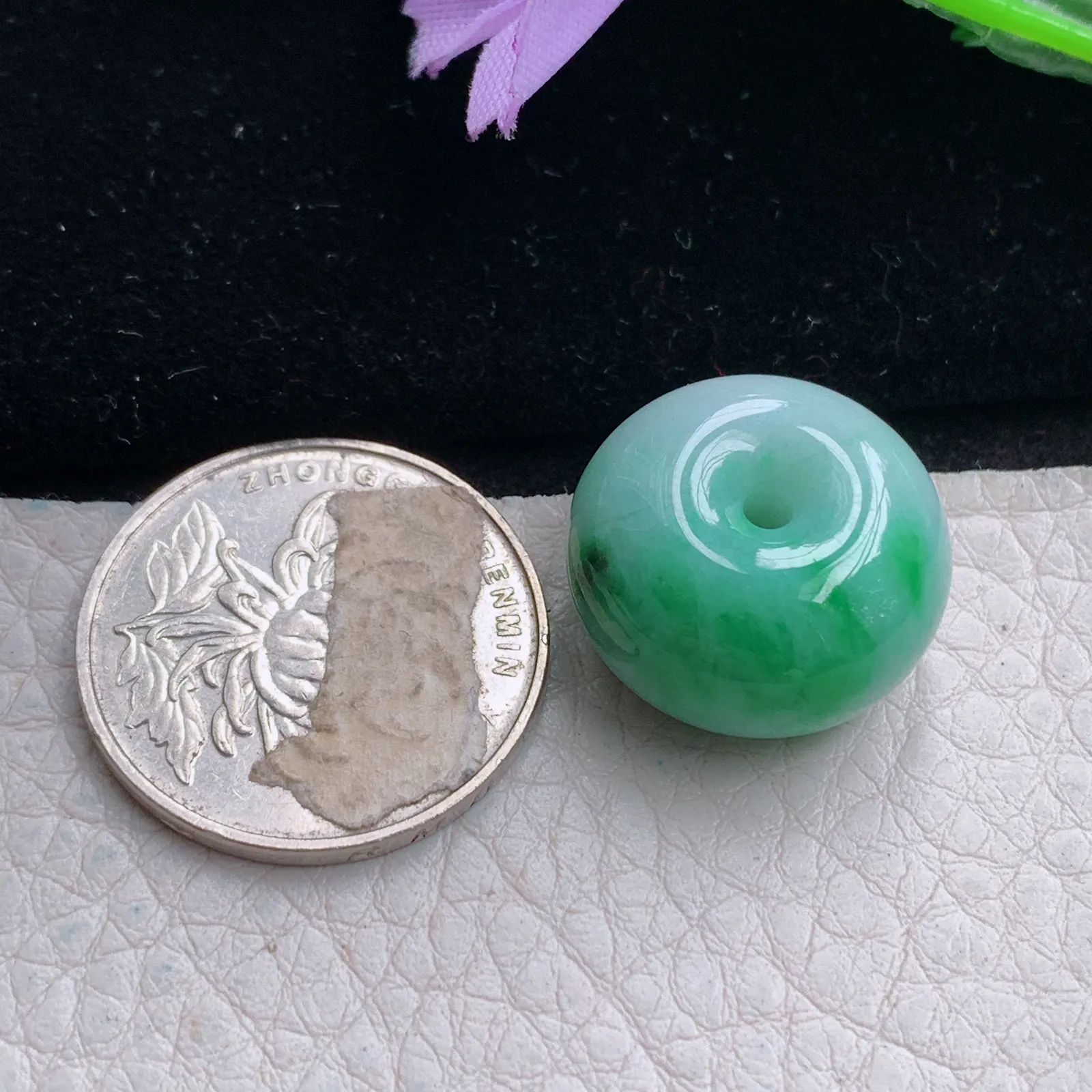 qz实拍20*12缅甸翡翠a货精雕飘花路跟通 财运亨通玉吊坠 玉挂件