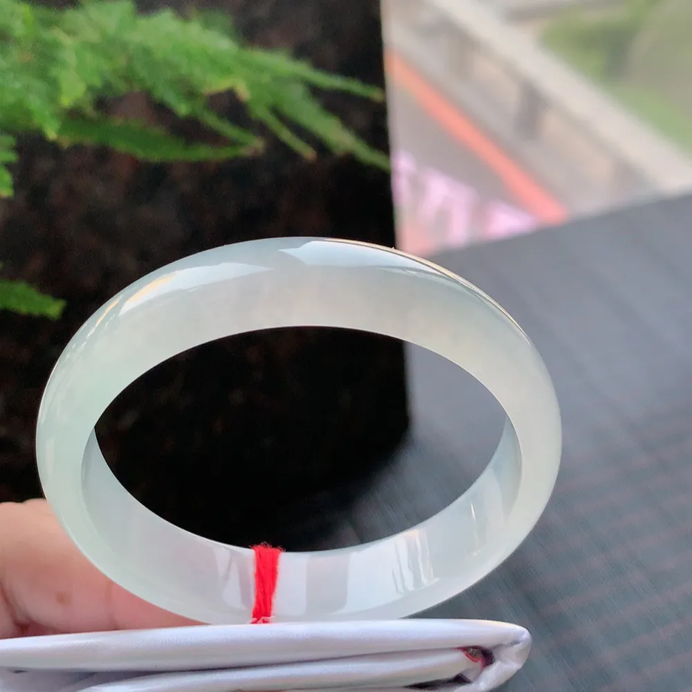 正圈高冰种 无瑕 尺寸:54.3/12.1/6.1 种水好