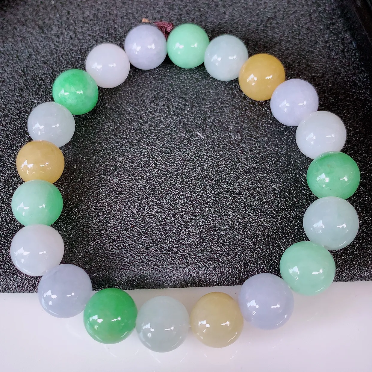 自然光实拍，冰润多宝翡翠手链，多彩翡翠手串，颜色丰富，料子细腻，高档大气，自戴送礼佳品！#46.9取