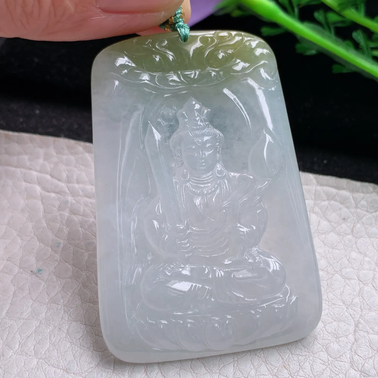 yn实拍58*39*4.8缅甸翡翠a货精雕冰双彩虚空藏菩萨玉吊坠 玉挂件