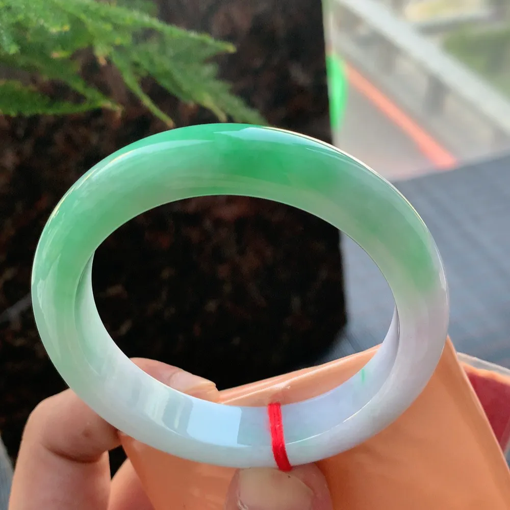 正圈冰糯春彩 无瑕 尺寸:56.1/12.5/8.6 超美